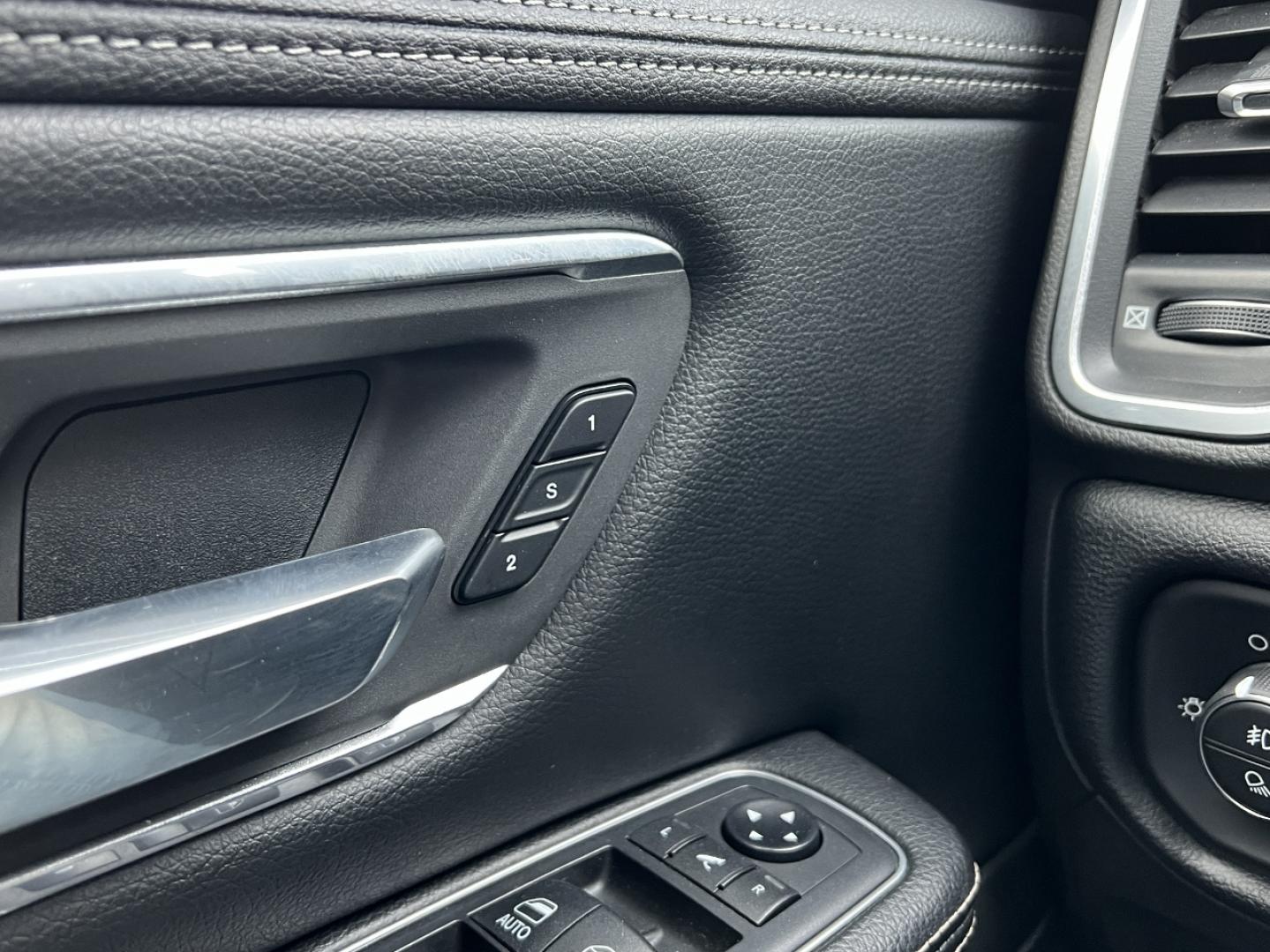 2019 RED /Black Leather RAM 1500 Laramie Crew Cab SWB 4WD (1C6SRFJT2KN) with an 5.7L V8 HEMI engine, Automatic transmission, located at 2990 Old Orchard Rd., Jackson, MO, 63755, 37.354214, -89.612106 - 2019 Ram 1500 Laramie 125xxx miles 4x4 5.7L V8 HEMI Automatic Leather Power/Heated/Cooled Seats Heated Steering Wheel Backup Camera Sunroof Bluetooth Remote Start Cruise Power Windows/Locks/Mirrors We have financing available and we accept trades! Fill out a credit application on our w - Photo#33