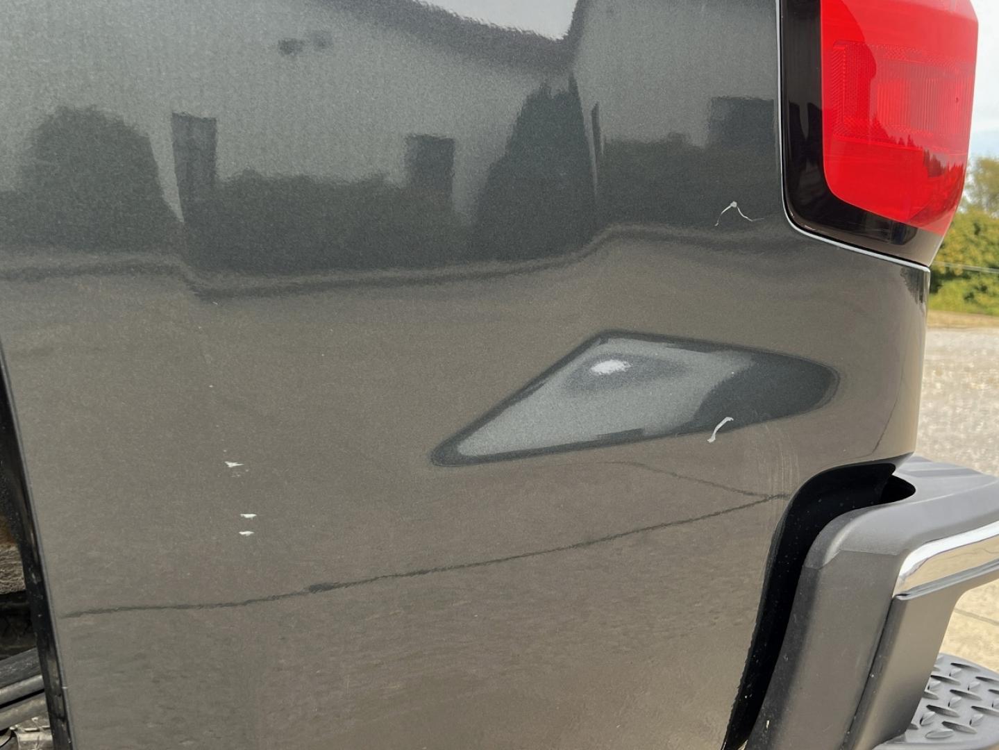 2017 GRAY /Black Cloth Chevrolet Silverado 1500 LT Crew Cab 4WD (3GCUKREC5HG) with an 5.3L V8 engine, Automatic transmission, located at 2990 Old Orchard Rd., Jackson, MO, 63755, 37.354214, -89.612106 - 2017 Chevrolet Silverado 1500 LT 126xxx miles 4x4 5.3L V8 Automatic Backup Camera Bluetooth Remote Start Cruise Power Windows/Locks/Mirrors We have financing available and we accept trades! Fill out a credit application on our website or come by today! If you have any questions, give us a - Photo#43