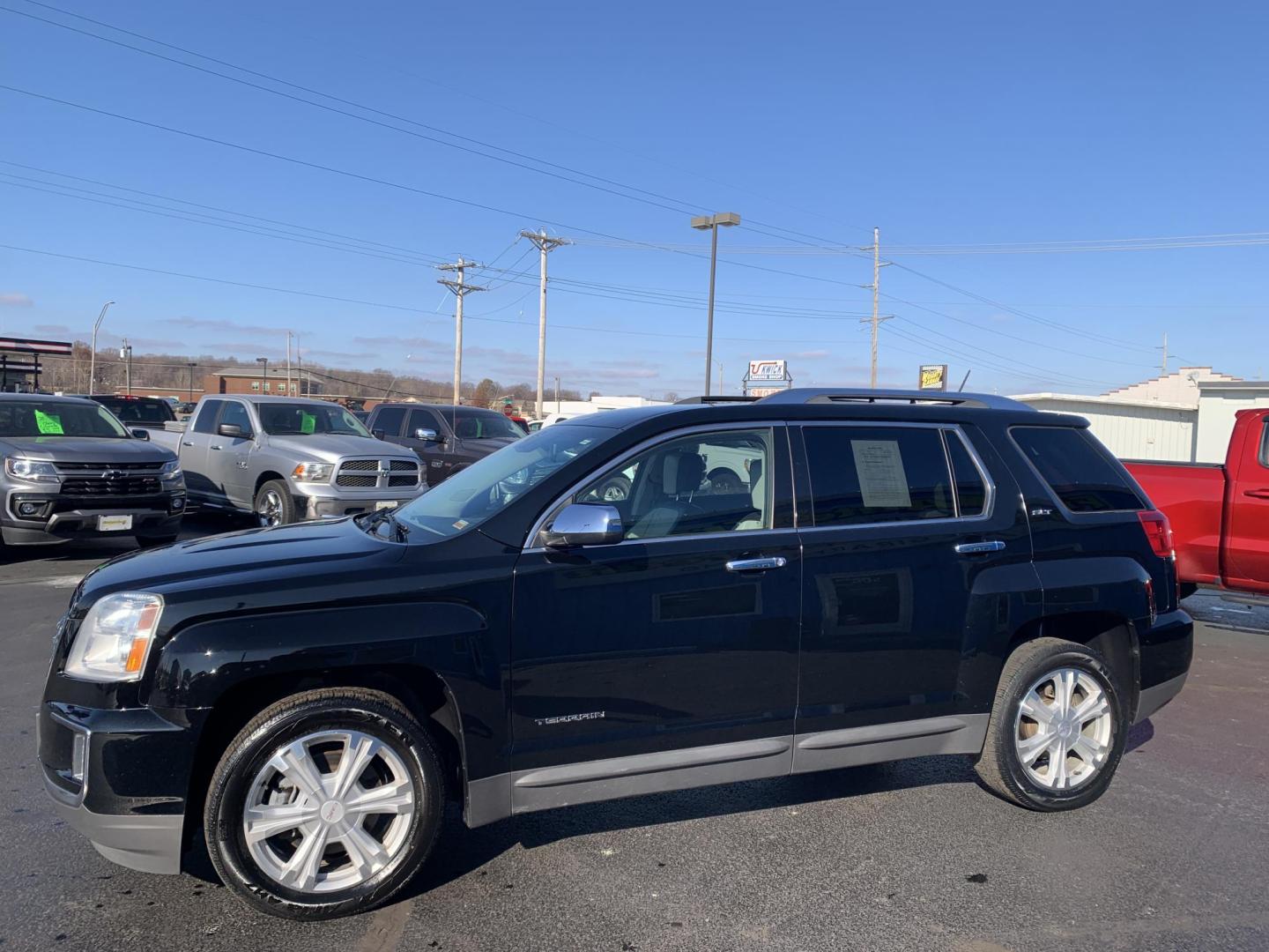 2017 GRAY /Black/Tan Leather GMC Terrain SLT AWD (2GKFLUEK8H6) with an 2.4L 4 Cyl. engine, Automatic transmission, located at 506 S. Kingshighway, Cape Girardeau, MO, 63703, (573) 235-5000, 37.294991, -89.553635 - 2017 GMC Terrain SLT 1-Owner 166xxx miles All Wheel Drive 2.4L 4 Cyl. Automatic Leather Backup Camera Power Driver Seat Heated Seats Bluetooth Remote Start Cruise Power Windows/Locks/Mirrors We have financing available and we accept trades! Fill out a credit application on our website - Photo#2