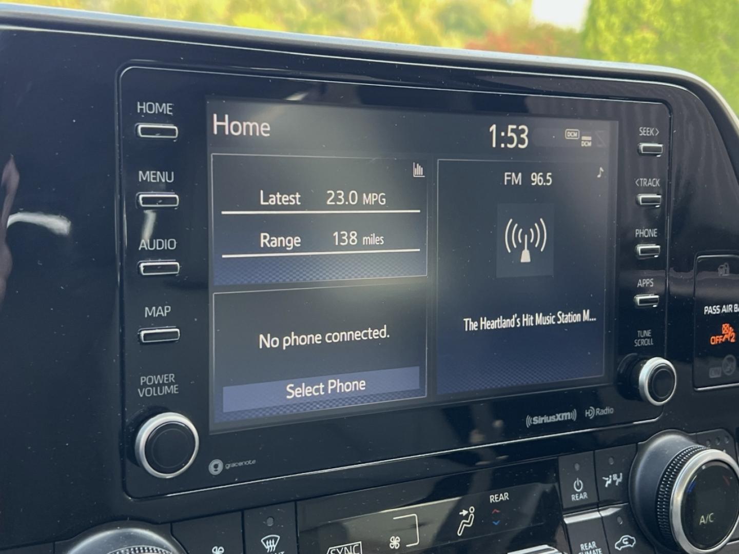 2022 GRAY /Tan Leather Toyota Highlander XLE AWD V6 (5TDGZRBH3NS) with an 3.5L V6 engine, Automatic transmission, located at 506 S. Kingshighway, Cape Girardeau, MO, 63703, (573) 235-5000, 37.294991, -89.553635 - 2022 Toyota Highlander XLE 1-Owner 110xxx miles All Wheel Drive 3.5L V6 Automatic Leather 3rd Row Backup Camera Power/Heated Seats Sunroof Bluetooth Cruise Power Windows/Locks/Mirrors We have financing available and we accept trades! Fill out a credit application on our website or come - Photo#28