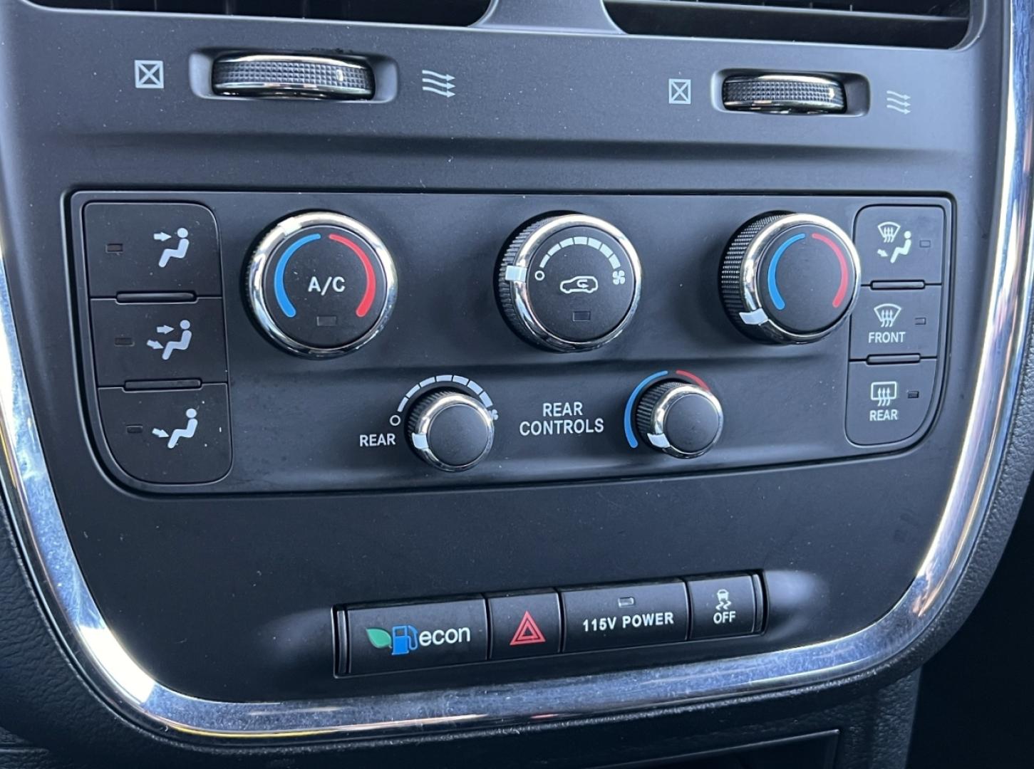 2015 WHITE /Black Cloth Dodge Grand Caravan SE (2C4RDGBG4FR) with an 3.6L V6 engine, Automatic transmission, located at 2990 Old Orchard Rd., Jackson, MO, 63755, 37.354214, -89.612106 - 2015 Dodge Grand Caravan SE 134xxx miles Front Wheel Drive 3.6L V6 Automatic 3rd Row Backup Camera Bluetooth Cruise Power Windows/Locks/Mirrors We have financing available and we accept trades! Fill out a credit application on our website or come by today! If you have any questions, give - Photo#23