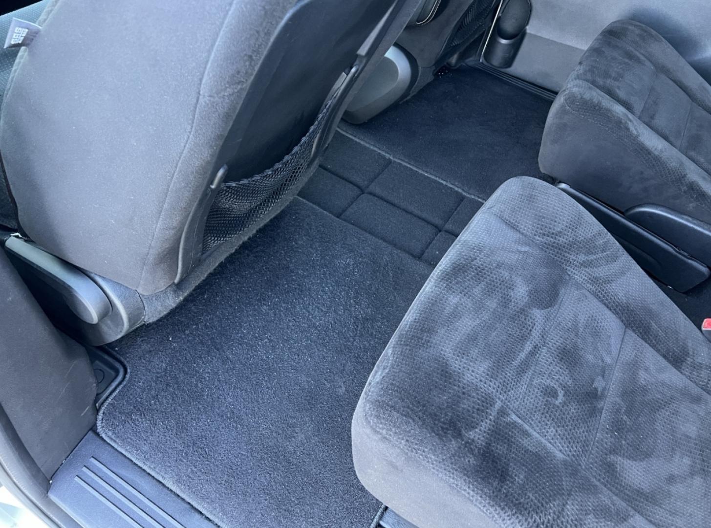 2015 WHITE /Black Cloth Dodge Grand Caravan SE (2C4RDGBG4FR) with an 3.6L V6 engine, Automatic transmission, located at 2990 Old Orchard Rd., Jackson, MO, 63755, 37.354214, -89.612106 - 2015 Dodge Grand Caravan SE 134xxx miles Front Wheel Drive 3.6L V6 Automatic 3rd Row Backup Camera Bluetooth Cruise Power Windows/Locks/Mirrors We have financing available and we accept trades! Fill out a credit application on our website or come by today! If you have any questions, give - Photo#26