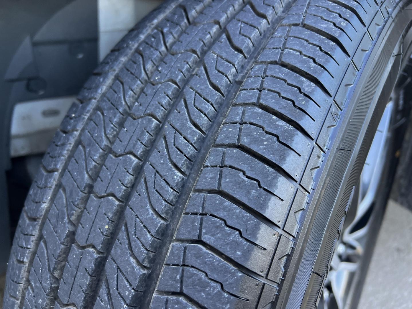 2015 WHITE /Black Cloth Dodge Grand Caravan SE (2C4RDGBG4FR) with an 3.6L V6 engine, Automatic transmission, located at 2990 Old Orchard Rd., Jackson, MO, 63755, 37.354214, -89.612106 - 2015 Dodge Grand Caravan SE 134xxx miles Front Wheel Drive 3.6L V6 Automatic 3rd Row Backup Camera Bluetooth Cruise Power Windows/Locks/Mirrors We have financing available and we accept trades! Fill out a credit application on our website or come by today! If you have any questions, give - Photo#30