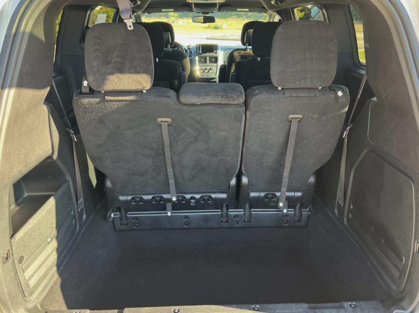 2015 WHITE /Black Cloth Dodge Grand Caravan SE (2C4RDGBG4FR) with an 3.6L V6 engine, Automatic transmission, located at 2990 Old Orchard Rd., Jackson, MO, 63755, 37.354214, -89.612106 - 2015 Dodge Grand Caravan SE 134xxx miles Front Wheel Drive 3.6L V6 Automatic 3rd Row Backup Camera Bluetooth Cruise Power Windows/Locks/Mirrors We have financing available and we accept trades! Fill out a credit application on our website or come by today! If you have any questions, give - Photo#18