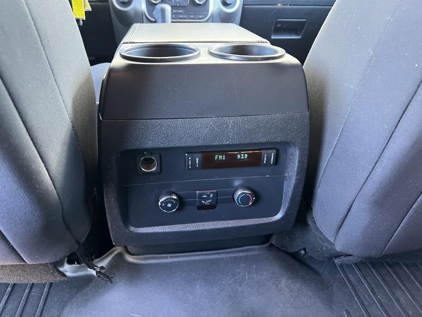 2017 WHITE /Black Cloth Ford Expedition XLT 4WD (1FMJU1JT6HE) with an 3.5L V6 engine, Automatic transmission, located at 506 S. Kingshighway, Cape Girardeau, MO, 63703, (573) 235-5000, 37.294991, -89.553635 - 2017 Ford Expedition XLT 146xxx miles 4 Wheel Drive 3.5L V6 Automatic 3rd Row Backup Camera Power Driver Seat Bluetooth Cruise Power Windows/Locks/Mirrors We have financing available and we accept trades! Fill out a credit application on our website or come by today! If you have any ques - Photo#29