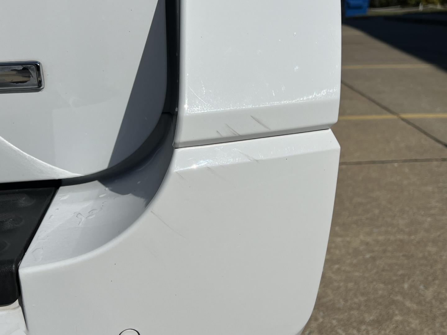 2017 WHITE /Black Cloth Ford Expedition XLT 4WD (1FMJU1JT6HE) with an 3.5L V6 engine, Automatic transmission, located at 506 S. Kingshighway, Cape Girardeau, MO, 63703, (573) 235-5000, 37.294991, -89.553635 - 2017 Ford Expedition XLT 146xxx miles 4 Wheel Drive 3.5L V6 Automatic 3rd Row Backup Camera Power Driver Seat Bluetooth Cruise Power Windows/Locks/Mirrors We have financing available and we accept trades! Fill out a credit application on our website or come by today! If you have any ques - Photo#42