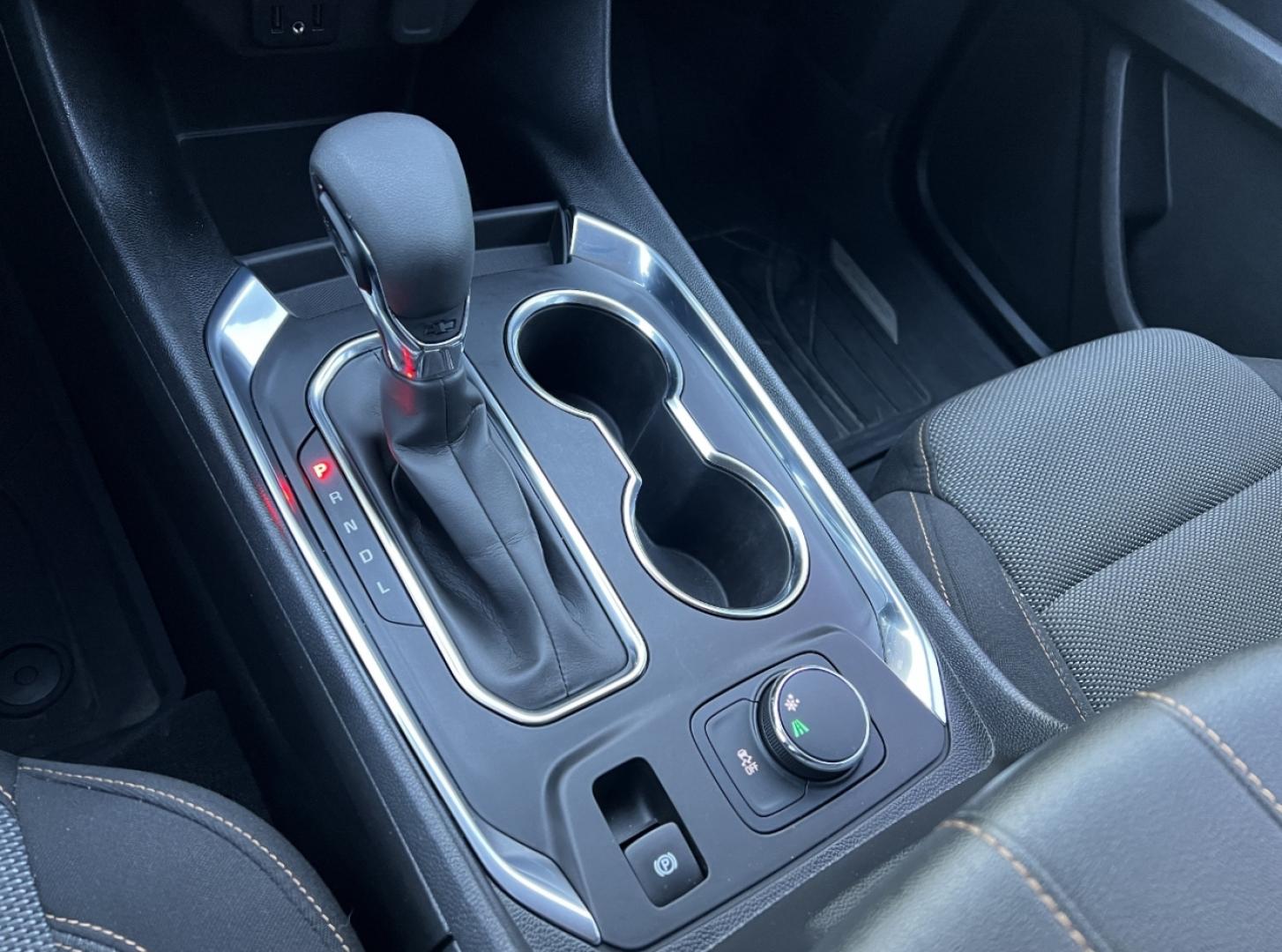 2021 SILVER /Black Cloth Chevrolet Traverse LT FWD (1GNERGKW4MJ) with an 3.6L V6 DOHC 24V engine, Automatic transmission, located at 506 S. Kingshighway, Cape Girardeau, MO, 63703, (573) 235-5000, 37.294991, -89.553635 - 2021 Chevrolet Traverse LT 1-Owner Only 37xxx miles Front Wheel Drive 3.6L V6 Automatic 3rd Row Backup Camera Power Driver Seat Heated Seats Bluetooth Remote Start Cruise Power Windows/Locks/Mirrors We have financing available and we accept trades! Fill out a credit application on our - Photo#26