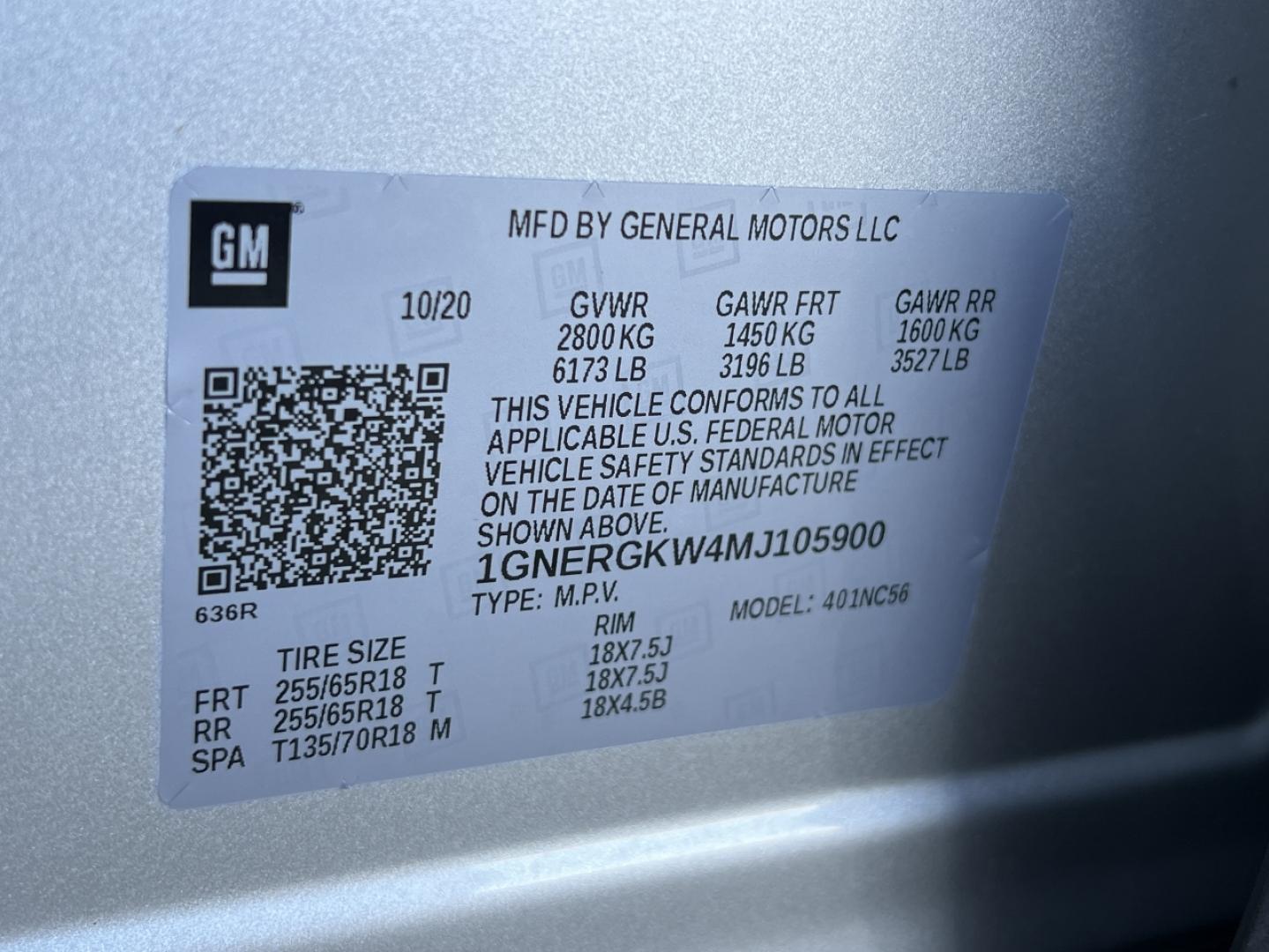 2021 SILVER /Black Cloth Chevrolet Traverse LT FWD (1GNERGKW4MJ) with an 3.6L V6 DOHC 24V engine, Automatic transmission, located at 506 S. Kingshighway, Cape Girardeau, MO, 63703, (573) 235-5000, 37.294991, -89.553635 - 2021 Chevrolet Traverse LT 1-Owner Only 37xxx miles Front Wheel Drive 3.6L V6 Automatic 3rd Row Backup Camera Power Driver Seat Heated Seats Bluetooth Remote Start Cruise Power Windows/Locks/Mirrors We have financing available and we accept trades! Fill out a credit application on our - Photo#48