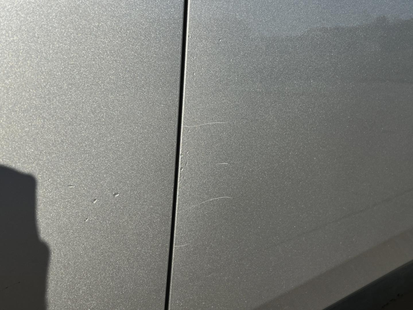 2021 SILVER /Black Cloth Chevrolet Traverse LT FWD (1GNERGKW4MJ) with an 3.6L V6 DOHC 24V engine, Automatic transmission, located at 506 S. Kingshighway, Cape Girardeau, MO, 63703, (573) 235-5000, 37.294991, -89.553635 - 2021 Chevrolet Traverse LT 1-Owner Only 37xxx miles Front Wheel Drive 3.6L V6 Automatic 3rd Row Backup Camera Power Driver Seat Heated Seats Bluetooth Remote Start Cruise Power Windows/Locks/Mirrors We have financing available and we accept trades! Fill out a credit application on our - Photo#46