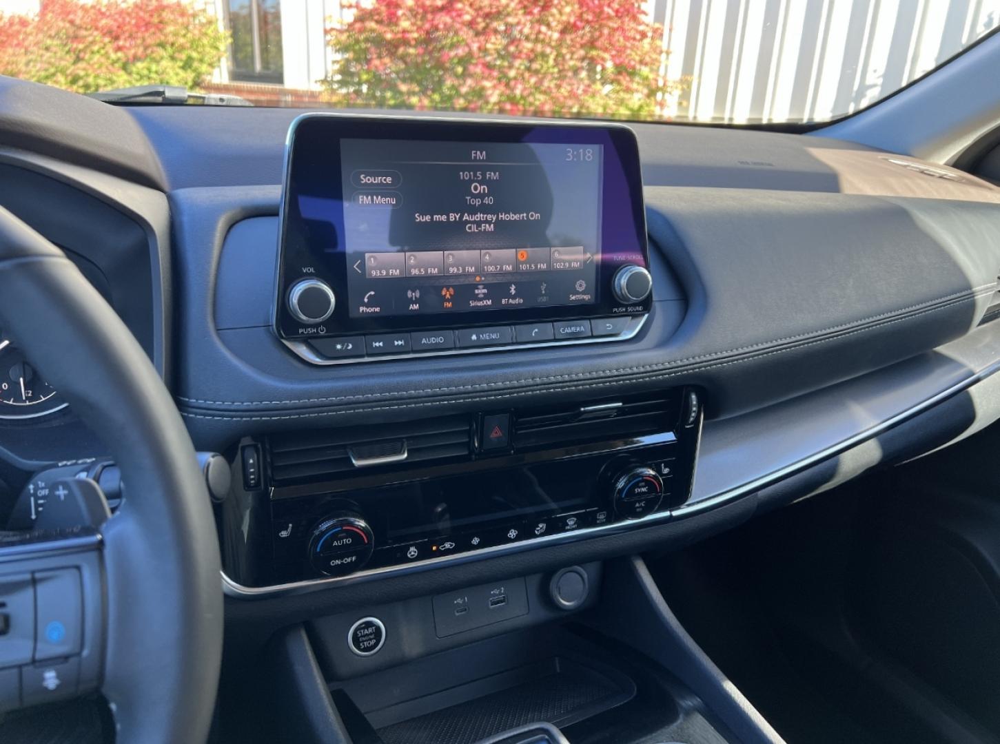 2021 GRAY /Black Leather Nissan Rogue SV AWD (5N1AT3BB8MC) with an 2.5L 4 Cyl. engine, CVT transmission, located at 2990 Old Orchard Rd., Jackson, MO, 63755, 37.354214, -89.612106 - 2021 Nissan Rogue SV 1-Owner 71xxx miles All Wheel Drive 2.5L 4 Cyl. Automatic Leather Backup Camera Power Driver Seat Heated Seats Heated Steering Wheel Sunroof Bluetooth Remote Start Cruise Power Windows/Locks/Mirrors We have financing available and we accept trades! Fill out a cre - Photo#25