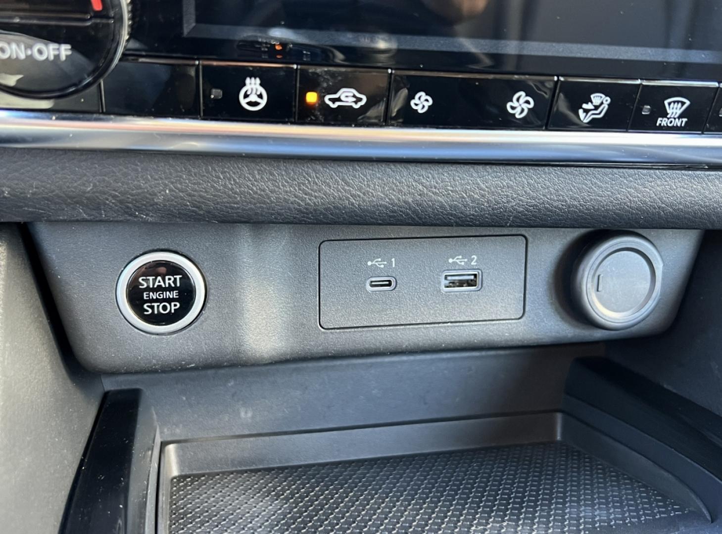 2021 GRAY /Black Leather Nissan Rogue SV AWD (5N1AT3BB8MC) with an 2.5L 4 Cyl. engine, CVT transmission, located at 2990 Old Orchard Rd., Jackson, MO, 63755, 37.354214, -89.612106 - 2021 Nissan Rogue SV 1-Owner 71xxx miles All Wheel Drive 2.5L 4 Cyl. Automatic Leather Backup Camera Power Driver Seat Heated Seats Heated Steering Wheel Sunroof Bluetooth Remote Start Cruise Power Windows/Locks/Mirrors We have financing available and we accept trades! Fill out a cre - Photo#27