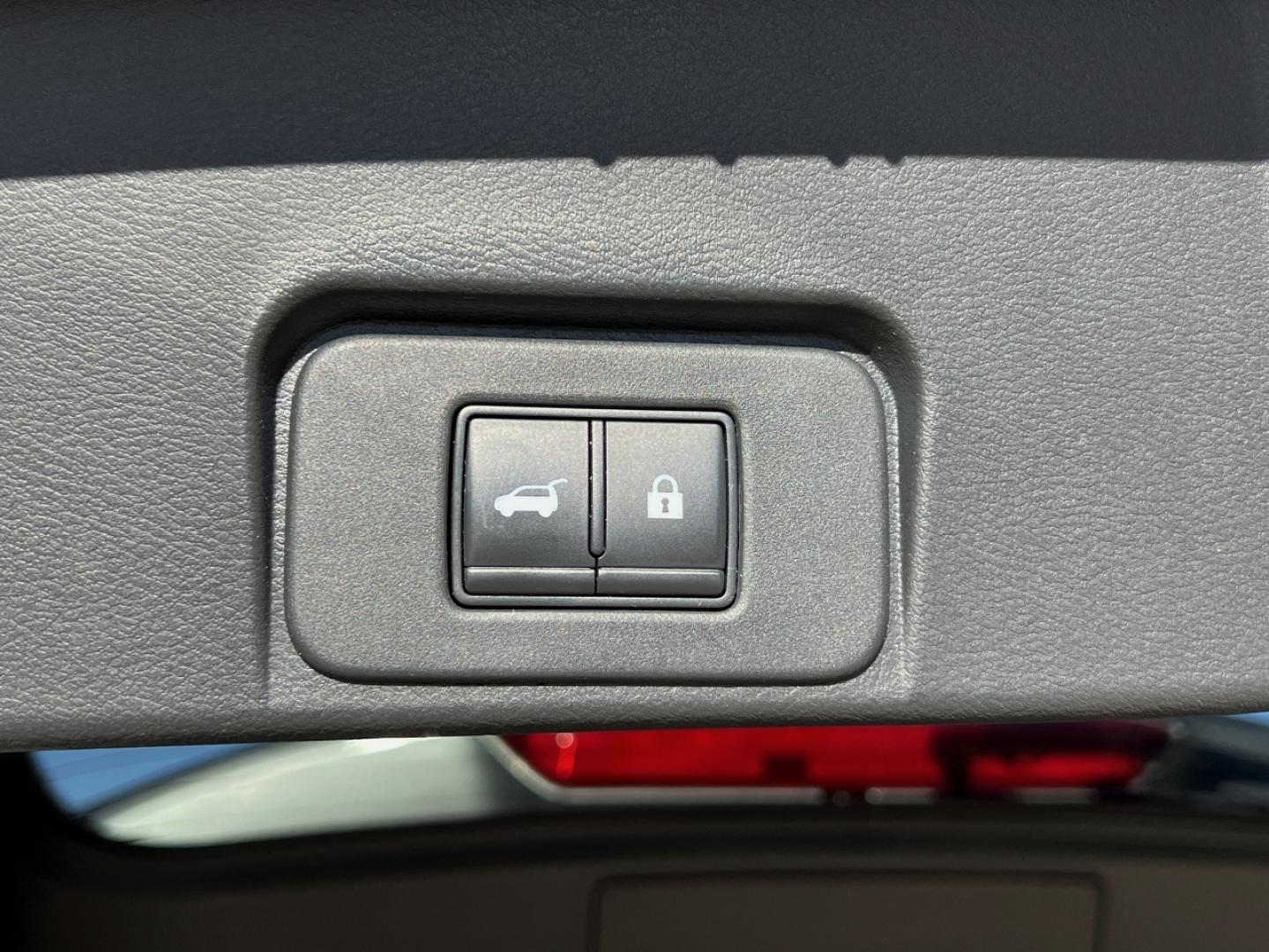 2021 GRAY /Black Leather Nissan Rogue SV AWD (5N1AT3BB8MC) with an 2.5L 4 Cyl. engine, CVT transmission, located at 2990 Old Orchard Rd., Jackson, MO, 63755, 37.354214, -89.612106 - 2021 Nissan Rogue SV 1-Owner 71xxx miles All Wheel Drive 2.5L 4 Cyl. Automatic Leather Backup Camera Power Driver Seat Heated Seats Heated Steering Wheel Sunroof Bluetooth Remote Start Cruise Power Windows/Locks/Mirrors We have financing available and we accept trades! Fill out a cre - Photo#22