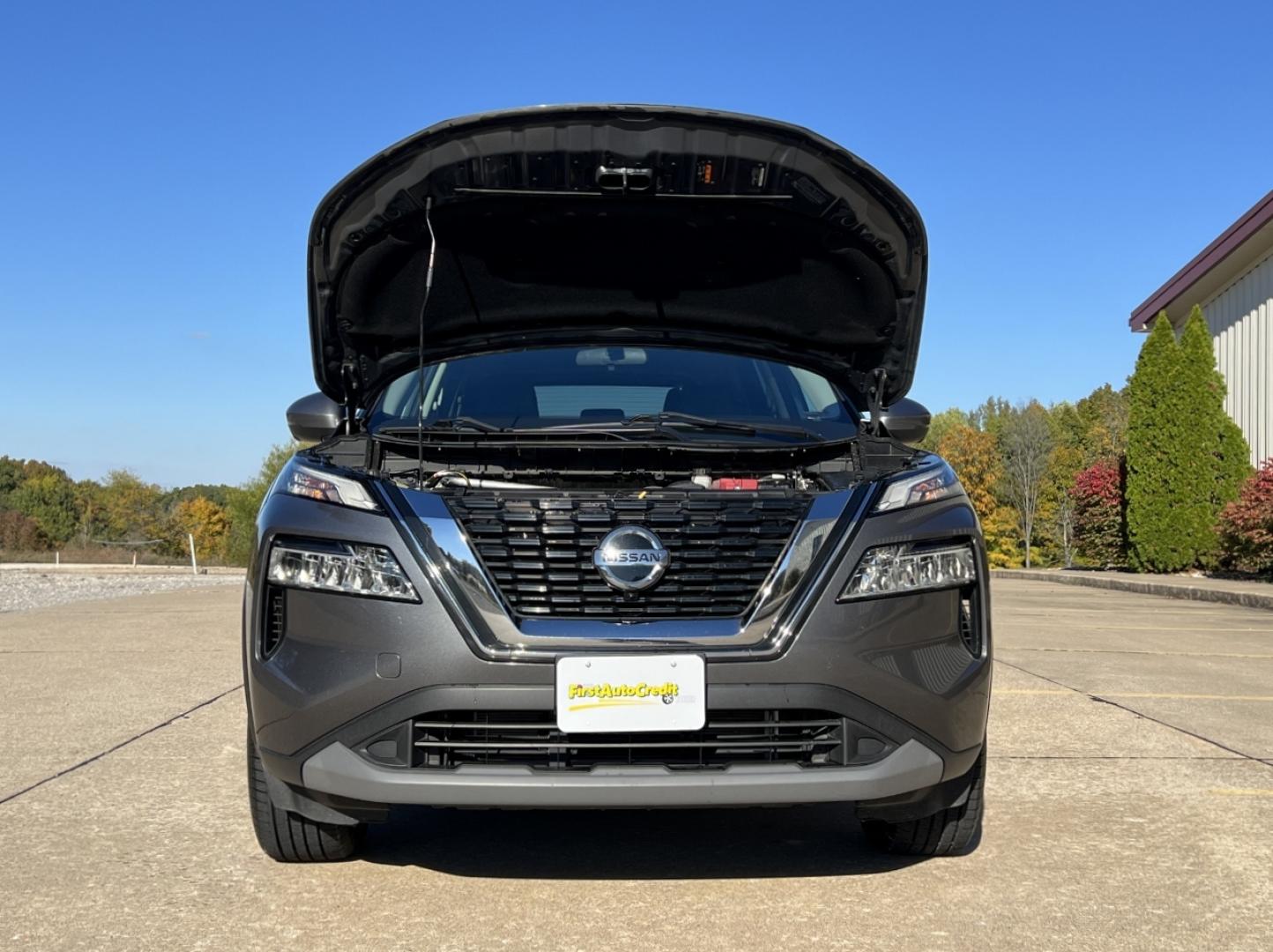 2021 GRAY /Black Leather Nissan Rogue SV AWD (5N1AT3BB8MC) with an 2.5L 4 Cyl. engine, CVT transmission, located at 2990 Old Orchard Rd., Jackson, MO, 63755, 37.354214, -89.612106 - 2021 Nissan Rogue SV 1-Owner 71xxx miles All Wheel Drive 2.5L 4 Cyl. Automatic Leather Backup Camera Power Driver Seat Heated Seats Heated Steering Wheel Sunroof Bluetooth Remote Start Cruise Power Windows/Locks/Mirrors We have financing available and we accept trades! Fill out a cre - Photo#34
