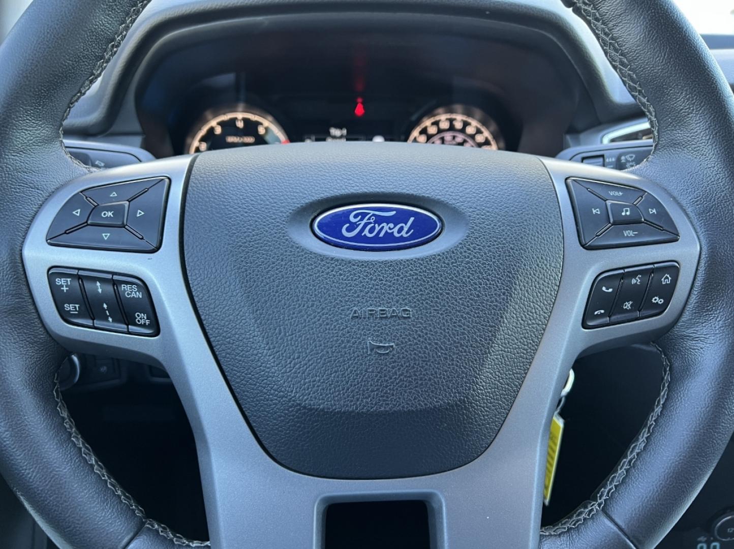 2019 BLACK /Black Leather Ford Ranger XLT SuperCrew 4WD (1FTER4FH9KL) with an 2.3L 4 Cyl. engine, Automatic transmission, located at 2990 Old Orchard Rd., Jackson, MO, 63755, 37.354214, -89.612106 - ** SALVAGE TITLE ** 2019 Ford Ranger XLT 96xxx miles 4x4 2.3L 4 Cyl. Automatic Leather Navigation Power/Heated Seats Backup Camera Bluetooth Remote Start Cruise Power Windows/Locks/Mirrors We have financing available and we accept trades! Fill out a credit application on our website or - Photo#24