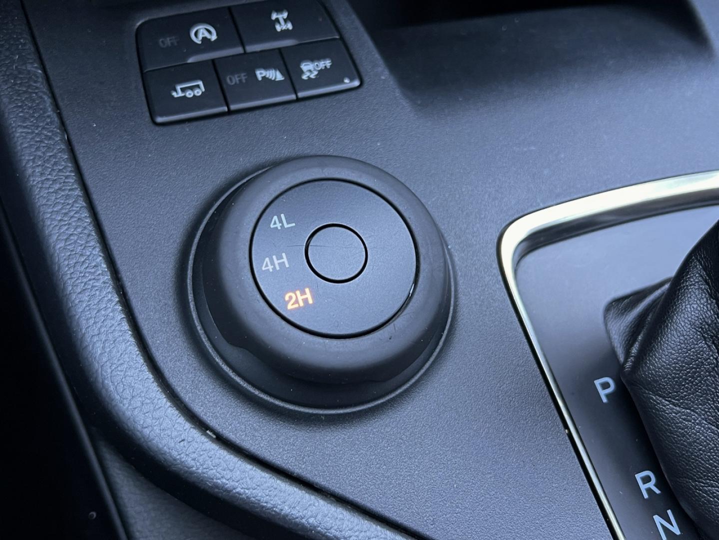 2019 BLACK /Black Leather Ford Ranger XLT SuperCrew 4WD (1FTER4FH9KL) with an 2.3L 4 Cyl. engine, Automatic transmission, located at 2990 Old Orchard Rd., Jackson, MO, 63755, 37.354214, -89.612106 - ** SALVAGE TITLE ** 2019 Ford Ranger XLT 96xxx miles 4x4 2.3L 4 Cyl. Automatic Leather Navigation Power/Heated Seats Backup Camera Bluetooth Remote Start Cruise Power Windows/Locks/Mirrors We have financing available and we accept trades! Fill out a credit application on our website or - Photo#2