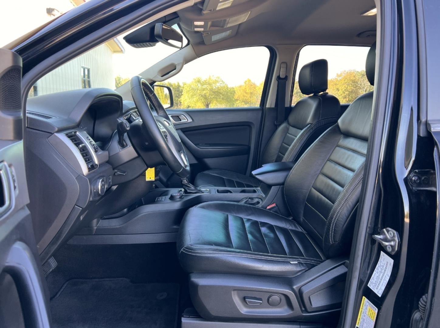 2019 BLACK /Black Leather Ford Ranger XLT SuperCrew 4WD (1FTER4FH9KL) with an 2.3L 4 Cyl. engine, Automatic transmission, located at 2990 Old Orchard Rd., Jackson, MO, 63755, 37.354214, -89.612106 - ** SALVAGE TITLE ** 2019 Ford Ranger XLT 96xxx miles 4x4 2.3L 4 Cyl. Automatic Leather Navigation Power/Heated Seats Backup Camera Bluetooth Remote Start Cruise Power Windows/Locks/Mirrors We have financing available and we accept trades! Fill out a credit application on our website or - Photo#16