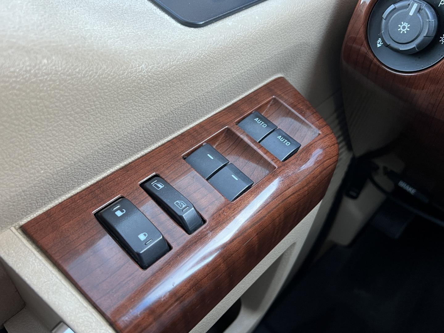 2015 WHITE /Brown Leather Ford F-250 SD King Ranch Crew Cab 4WD (1FT7W2BT2FE) with an 6.7L V8 DIESEL engine, Automatic transmission, located at 2990 Old Orchard Rd., Jackson, MO, 63755, 37.354214, -89.612106 - 2015 Ford F-250 Lariat King Ranch 178xxx miles 4x4 6.7L V8 Diesel Automatic Leather Navigation Power/Heated/Cooled Seats Backup Camera Sunroof Power Running Boards Bluetooth Remote Start Cruise Power Windows/Locks/Mirrors We have financing available and we accept trades! Fill out a cr - Photo#29