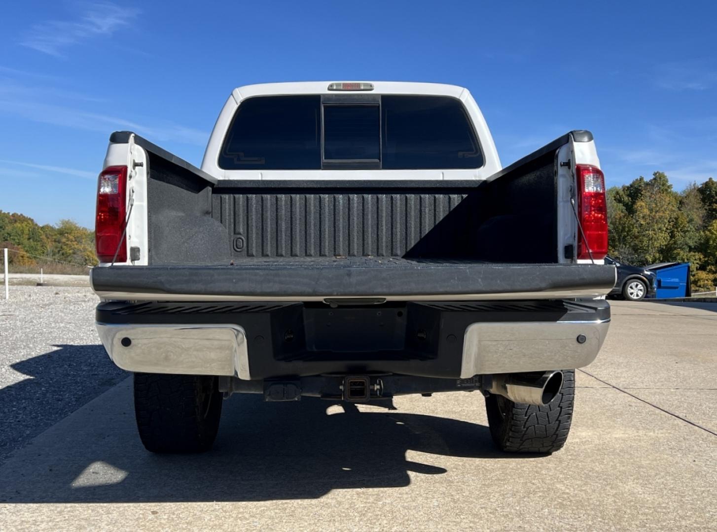 2015 WHITE /Brown Leather Ford F-250 SD King Ranch Crew Cab 4WD (1FT7W2BT2FE) with an 6.7L V8 DIESEL engine, Automatic transmission, located at 2990 Old Orchard Rd., Jackson, MO, 63755, 37.354214, -89.612106 - 2015 Ford F-250 Lariat King Ranch 178xxx miles 4x4 6.7L V8 Diesel Automatic Leather Navigation Power/Heated/Cooled Seats Backup Camera Sunroof Power Running Boards Bluetooth Remote Start Cruise Power Windows/Locks/Mirrors We have financing available and we accept trades! Fill out a cr - Photo#22