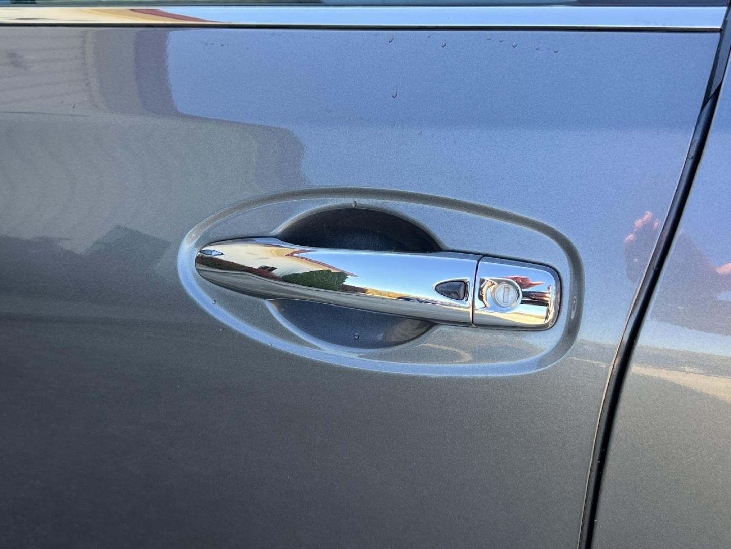 2018 GRAY /Black Cloth Nissan Rogue SV AWD (5N1AT2MV8JC) with an 2.5L 4 Cyl. engine, CVT transmission, located at 2990 Old Orchard Rd., Jackson, MO, 63755, 37.354214, -89.612106 - 2018 Nissan Rogue SV 115xxx miles All Wheel Drive 2.5L 4 Cyl. Automatic Backup Camera Heated Seats Power Driver Seat Bluetooth Remote Start Cruise Power Windows/Locks/Mirrors We have financing available and we accept trades! Fill out a credit application on our website or come by today! - Photo#31