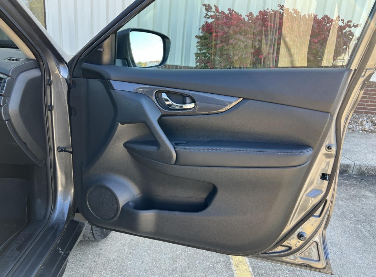 2018 GRAY /Black Cloth Nissan Rogue SV AWD (5N1AT2MV8JC) with an 2.5L 4 Cyl. engine, CVT transmission, located at 2990 Old Orchard Rd., Jackson, MO, 63755, 37.354214, -89.612106 - 2018 Nissan Rogue SV 115xxx miles All Wheel Drive 2.5L 4 Cyl. Automatic Backup Camera Heated Seats Power Driver Seat Bluetooth Remote Start Cruise Power Windows/Locks/Mirrors We have financing available and we accept trades! Fill out a credit application on our website or come by today! - Photo#15