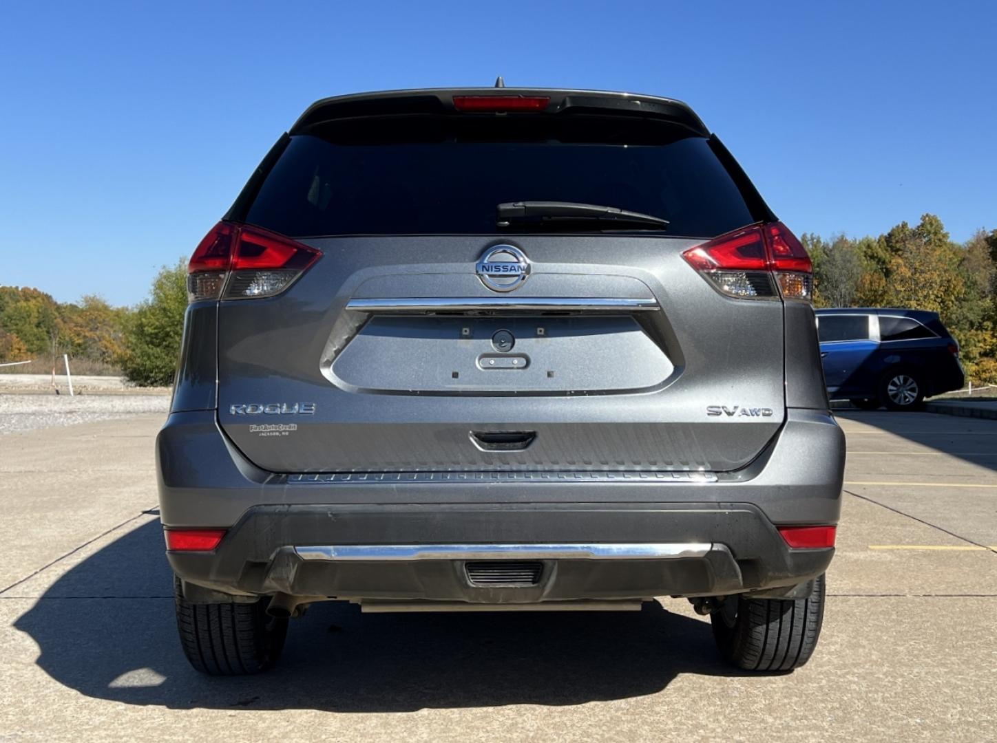 2018 GRAY /Black Cloth Nissan Rogue SV AWD (5N1AT2MV8JC) with an 2.5L 4 Cyl. engine, CVT transmission, located at 2990 Old Orchard Rd., Jackson, MO, 63755, 37.354214, -89.612106 - 2018 Nissan Rogue SV 115xxx miles All Wheel Drive 2.5L 4 Cyl. Automatic Backup Camera Heated Seats Power Driver Seat Bluetooth Remote Start Cruise Power Windows/Locks/Mirrors We have financing available and we accept trades! Fill out a credit application on our website or come by today! - Photo#11