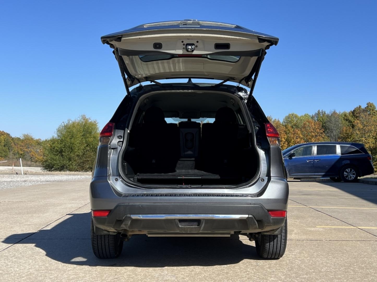 2018 GRAY /Black Cloth Nissan Rogue SV AWD (5N1AT2MV8JC) with an 2.5L 4 Cyl. engine, CVT transmission, located at 2990 Old Orchard Rd., Jackson, MO, 63755, 37.354214, -89.612106 - 2018 Nissan Rogue SV 115xxx miles All Wheel Drive 2.5L 4 Cyl. Automatic Backup Camera Heated Seats Power Driver Seat Bluetooth Remote Start Cruise Power Windows/Locks/Mirrors We have financing available and we accept trades! Fill out a credit application on our website or come by today! - Photo#19