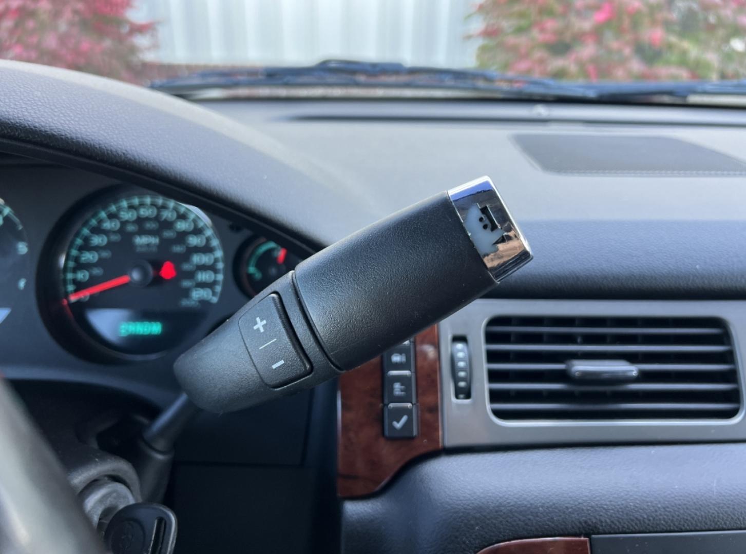 2014 BLACK /Black Leather Chevrolet Tahoe LTZ 4WD (1GNSKCE07ER) with an 5.3L V8 OHV 16V FFV engine, Automatic transmission, located at 2990 Old Orchard Rd., Jackson, MO, 63755, 37.354214, -89.612106 - 2014 Chevrolet Tahoe 1500 LTZ 155xxx miles 4 Wheel Drive 5.3L V8 Automatic Leather 3rd Row Navigation Rear Entertainment Backup Camera Power/Heated/Cooled Seats Heated Rear Seats Heated Steering Wheel Sunroof Remote Start Cruise Power Windows/Locks/Mirrors We have financing availabl - Photo#29
