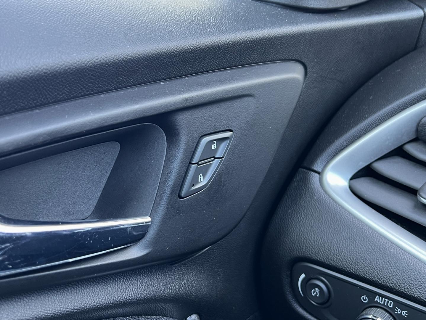 2019 SILVER /Black Cloth Chevrolet Malibu LS (1G1ZC5ST8KF) with an 1.5L 4 Cyl. engine, Automatic transmission, located at 2990 Old Orchard Rd., Jackson, MO, 63755, 37.354214, -89.612106 - 2019 Chevrolet Malibu LS 1-Owner 90xxx miles Front Wheel Drive 1.5L 4 Cyl. Automatic Backup Camera Bluetooth Cruise Power Windows/Locks/Mirrors We have financing available and we accept trades! Fill out a credit application on our website or come by today! If you have any questions, give - Photo#28