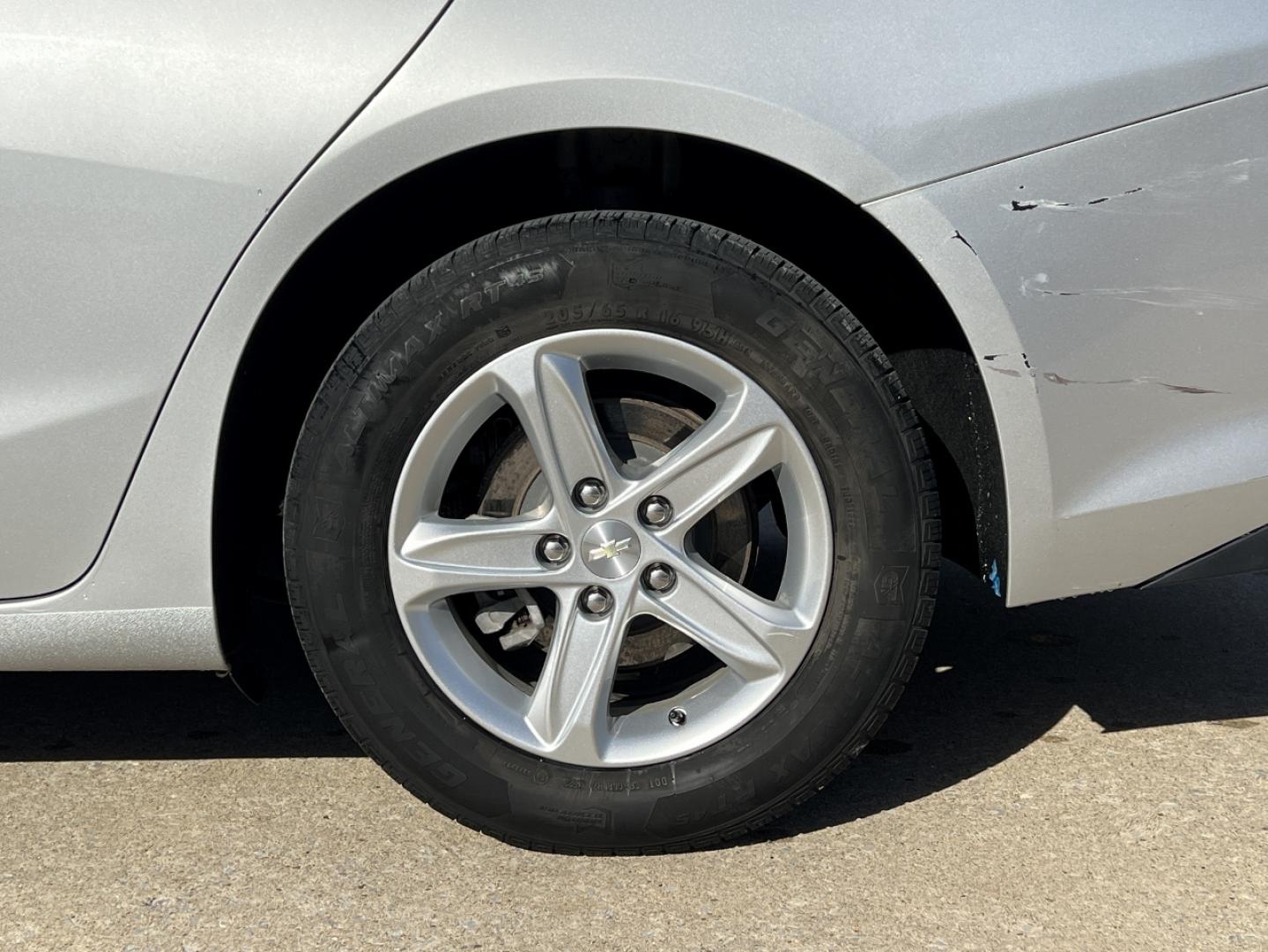 2019 SILVER /Black Cloth Chevrolet Malibu LS (1G1ZC5ST8KF) with an 1.5L 4 Cyl. engine, Automatic transmission, located at 2990 Old Orchard Rd., Jackson, MO, 63755, 37.354214, -89.612106 - 2019 Chevrolet Malibu LS 1-Owner 90xxx miles Front Wheel Drive 1.5L 4 Cyl. Automatic Backup Camera Bluetooth Cruise Power Windows/Locks/Mirrors We have financing available and we accept trades! Fill out a credit application on our website or come by today! If you have any questions, give - Photo#36