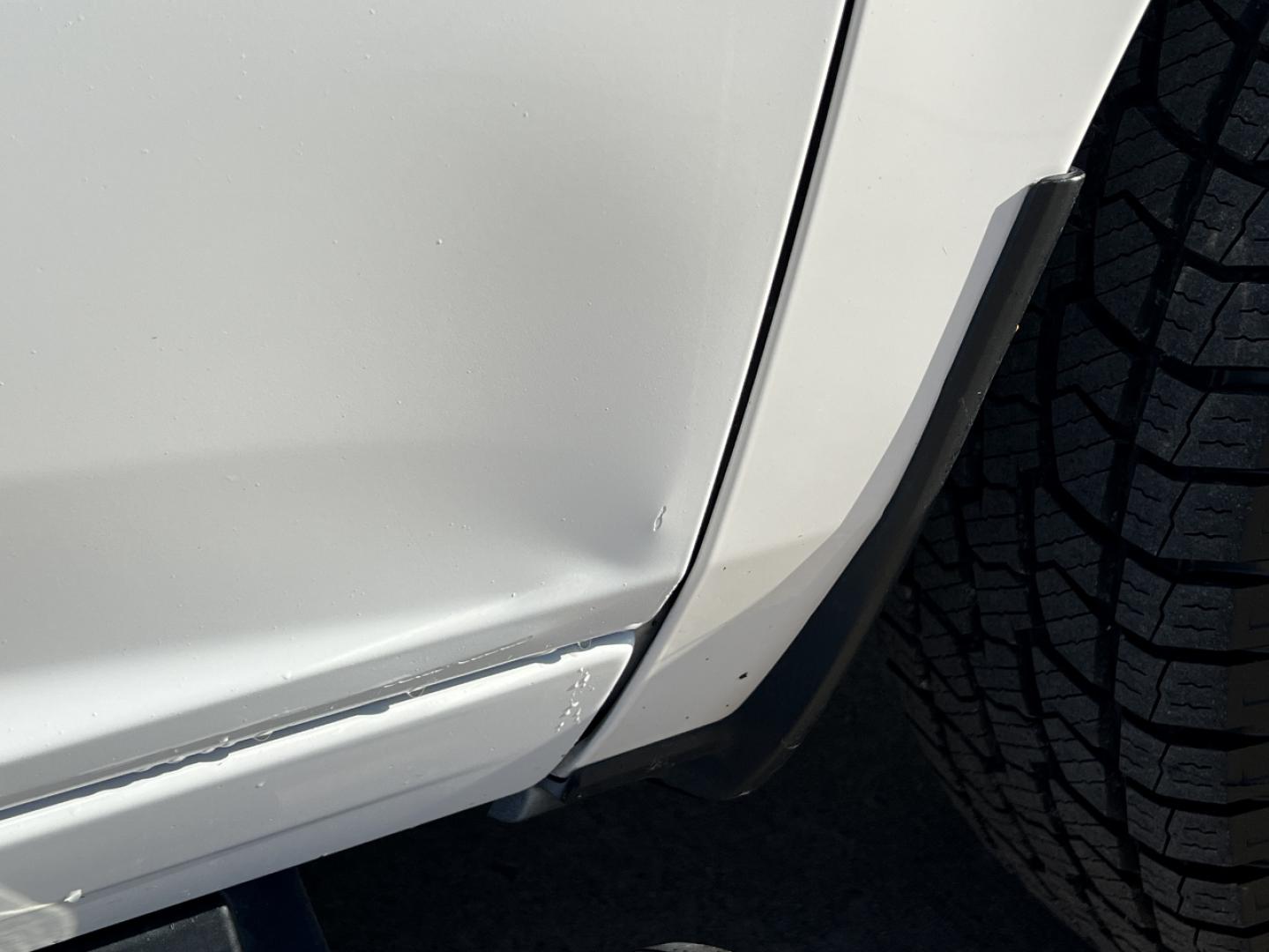 2017 WHITE /Gray Cloth RAM 1500 Tradesman Crew Cab SWB 2WD (3C6RR6KT6HG) with an 5.7L V8 OHV 16V engine, Automatic transmission, located at 2990 Old Orchard Rd., Jackson, MO, 63755, 37.354214, -89.612106 - 2017 Ram 1500 Tradesman 163xxx miles Rear Wheel Drive 5.7L V8 HEMI Automatic New Tires 20" Wheels Bluetooth Cruise Power Windows/Locks/Mirrors We have financing available and we accept trades! Fill out a credit application on our website or come by today! If you have any questions, give u - Photo#37