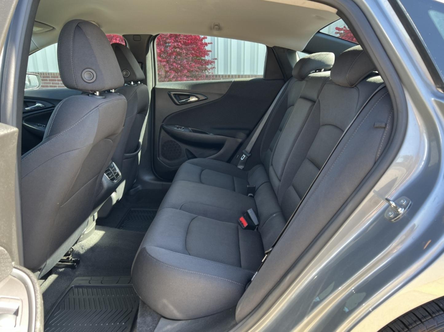 2024 GRAY /Black Cloth Chevrolet Malibu 1LT (1G1ZD5ST3RF) with an 1.5L 4 Cyl. engine, Automatic transmission, located at 2990 Old Orchard Rd., Jackson, MO, 63755, 37.354214, -89.612106 - 2024 Chevrolet Malibu LT 1-Owner 62xxx miles Front Wheel Drive 1.5L 4 Cyl. Automatic Backup Camera Heated Seats Power Driver Seat Bluetooth Remote Start Cruise Power Windows/Locks/Mirrors We have financing available and we accept trades! Fill out a credit application on our website or c - Photo#17