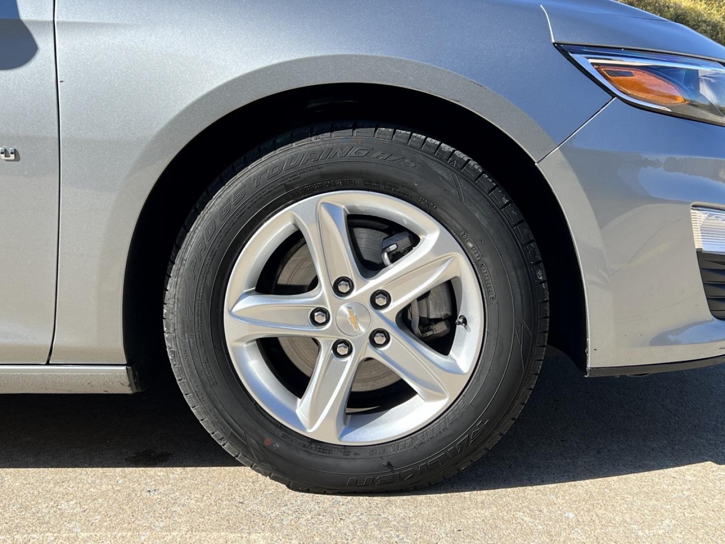 2024 GRAY /Black Cloth Chevrolet Malibu 1LT (1G1ZD5ST3RF) with an 1.5L 4 Cyl. engine, Automatic transmission, located at 2990 Old Orchard Rd., Jackson, MO, 63755, 37.354214, -89.612106 - 2024 Chevrolet Malibu LT 1-Owner 62xxx miles Front Wheel Drive 1.5L 4 Cyl. Automatic Backup Camera Heated Seats Power Driver Seat Bluetooth Remote Start Cruise Power Windows/Locks/Mirrors We have financing available and we accept trades! Fill out a credit application on our website or c - Photo#40