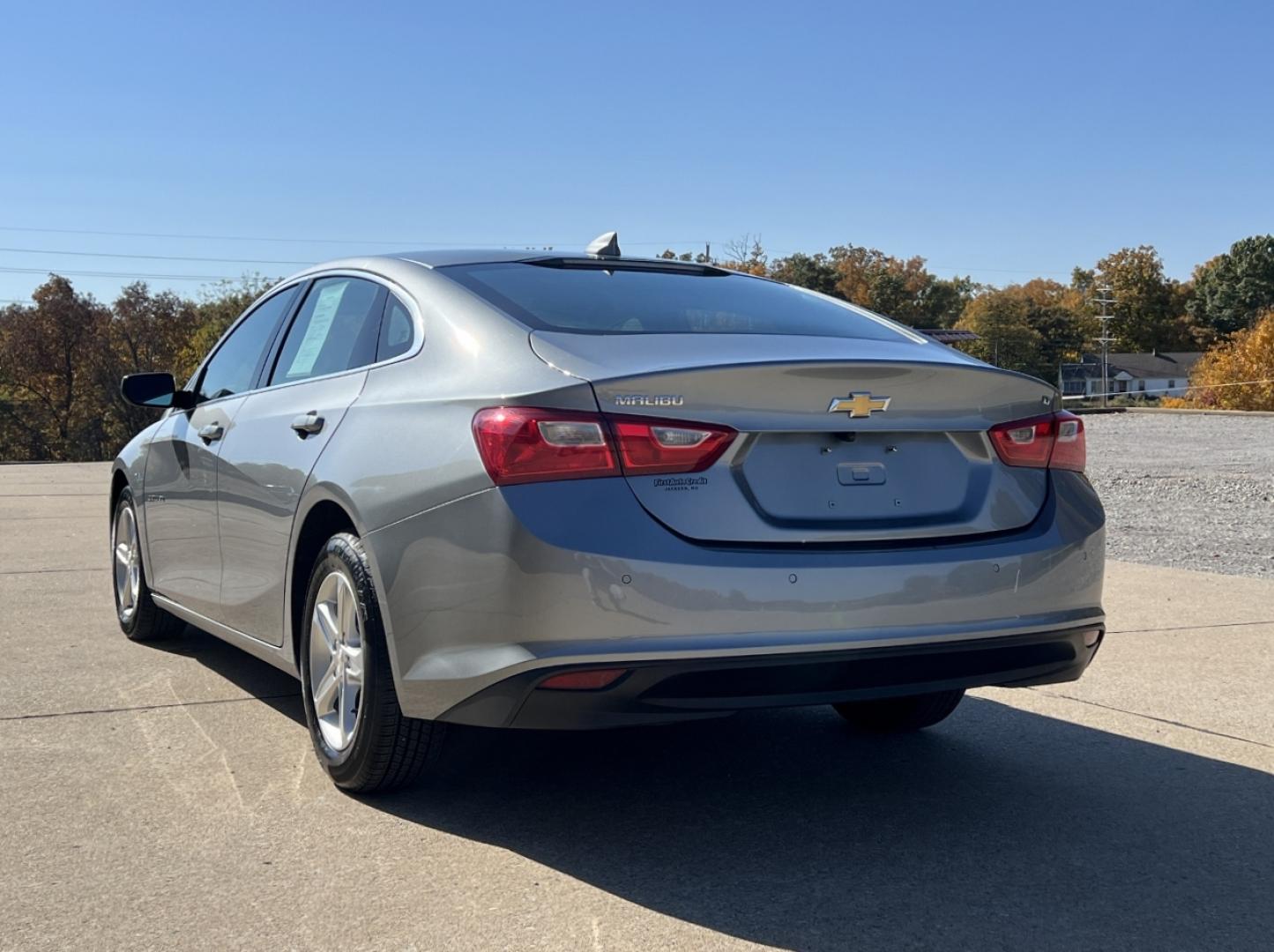 2024 GRAY /Black Cloth Chevrolet Malibu 1LT (1G1ZD5ST3RF) with an 1.5L 4 Cyl. engine, Automatic transmission, located at 2990 Old Orchard Rd., Jackson, MO, 63755, 37.354214, -89.612106 - 2024 Chevrolet Malibu LT 1-Owner 62xxx miles Front Wheel Drive 1.5L 4 Cyl. Automatic Backup Camera Heated Seats Power Driver Seat Bluetooth Remote Start Cruise Power Windows/Locks/Mirrors We have financing available and we accept trades! Fill out a credit application on our website or c - Photo#10