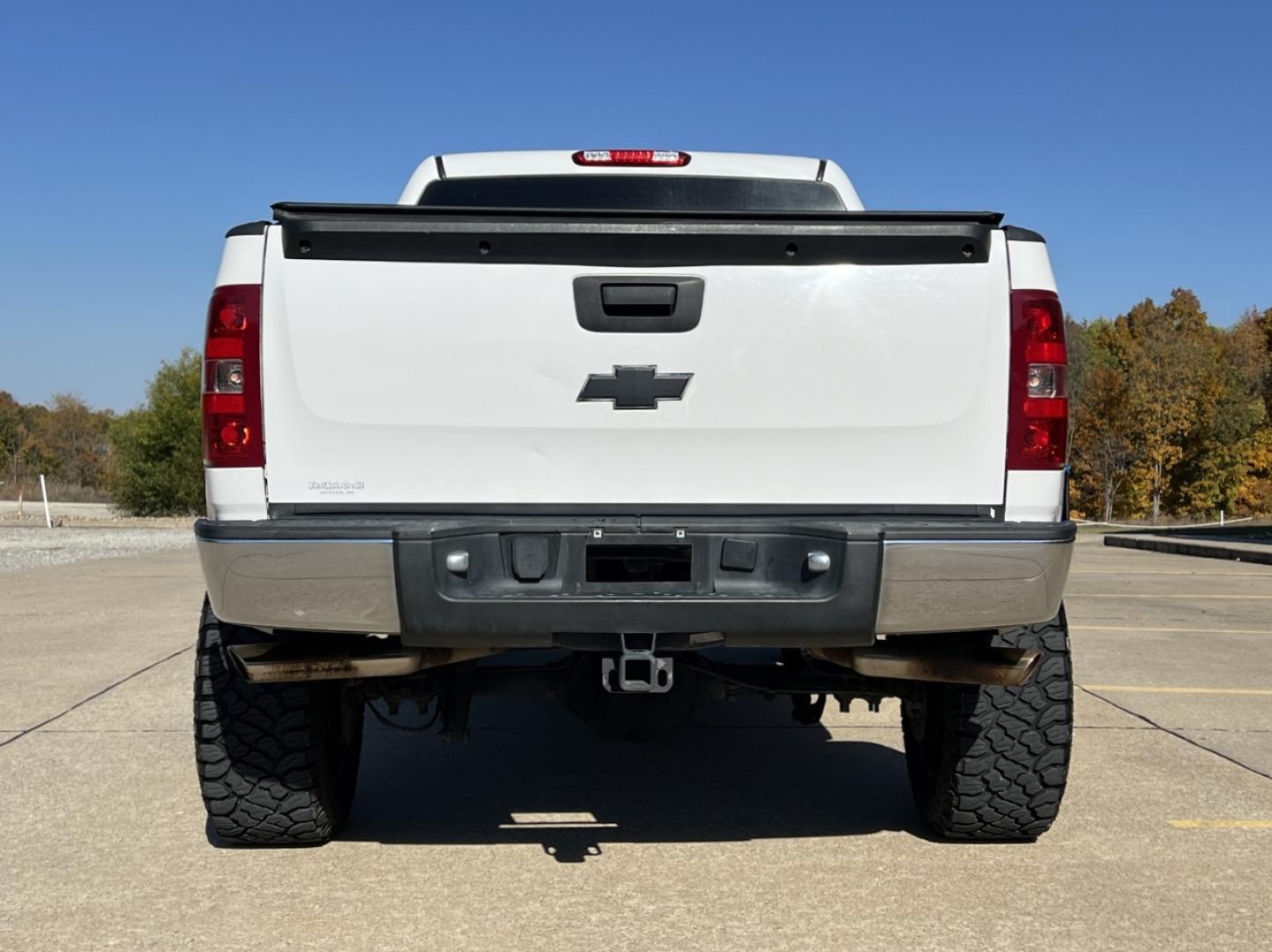 2011 WHITE /Tan Leather Chevrolet Silverado 1500 LTZ Crew Cab 4WD (3GCPKTE28BG) with an 6.2L V8 engine, Automatic transmission, located at 2990 Old Orchard Rd., Jackson, MO, 63755, 37.354214, -89.612106 - 2011 Chevrolet Silverado 1500 LTZ 152xxx miles 4x4 6.2L V8 Automatic Leather Power/Heated Seats Remote Start Cruise Power Windows/Locks/Mirrors We have financing available and we accept trades! Fill out a credit application on our website or come by today! If you have any questions, give - Photo#11