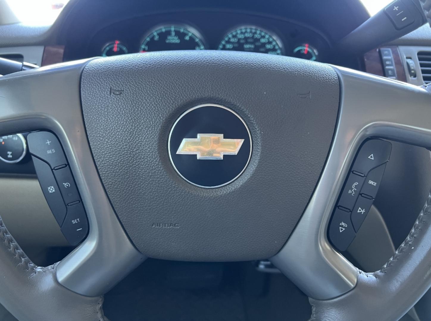 2011 WHITE /Tan Leather Chevrolet Silverado 1500 LTZ Crew Cab 4WD (3GCPKTE28BG) with an 6.2L V8 engine, Automatic transmission, located at 2990 Old Orchard Rd., Jackson, MO, 63755, 37.354214, -89.612106 - 2011 Chevrolet Silverado 1500 LTZ 152xxx miles 4x4 6.2L V8 Automatic Leather Power/Heated Seats Remote Start Cruise Power Windows/Locks/Mirrors We have financing available and we accept trades! Fill out a credit application on our website or come by today! If you have any questions, give - Photo#23