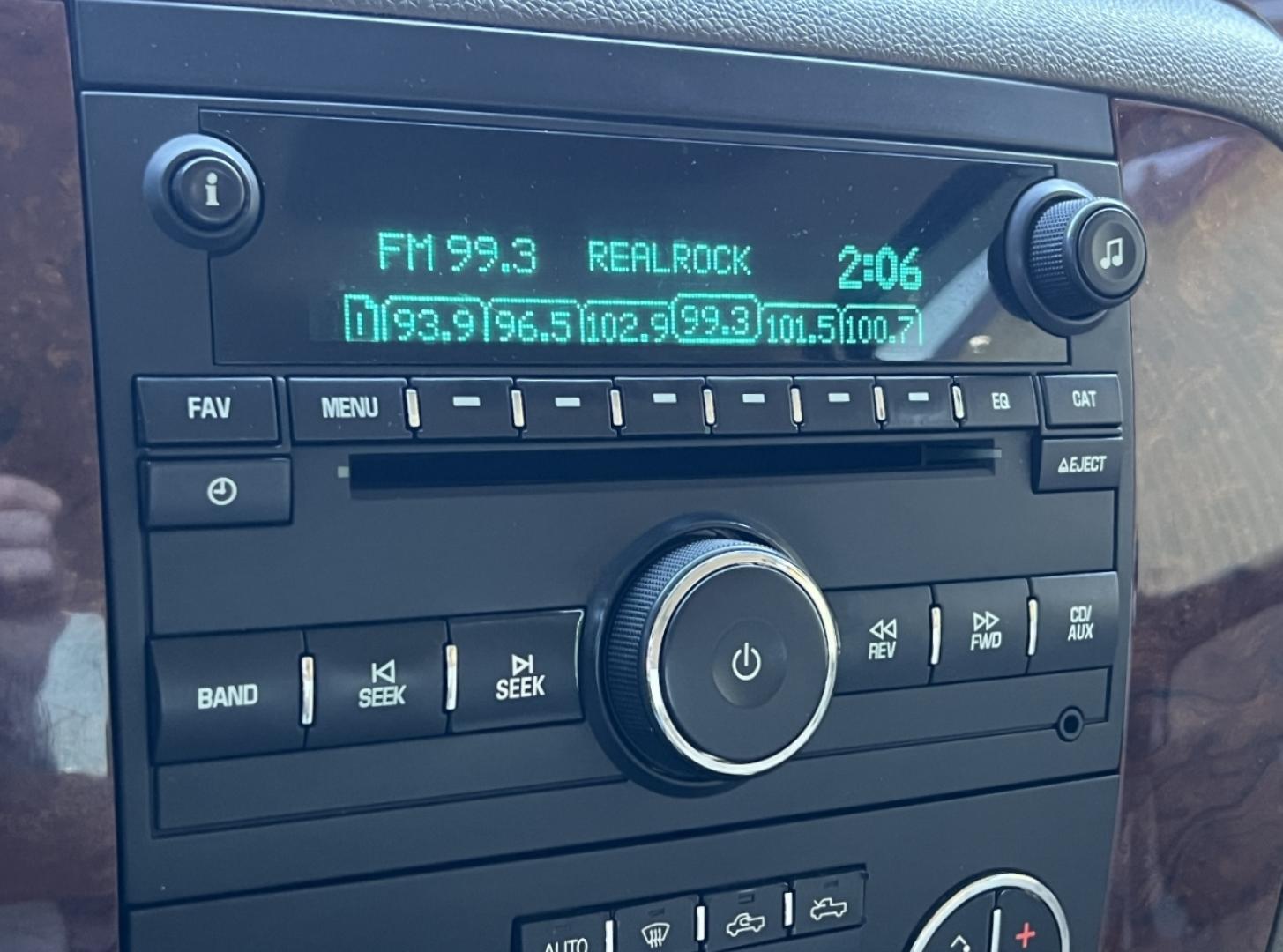 2011 WHITE /Tan Leather Chevrolet Silverado 1500 LTZ Crew Cab 4WD (3GCPKTE28BG) with an 6.2L V8 engine, Automatic transmission, located at 2990 Old Orchard Rd., Jackson, MO, 63755, 37.354214, -89.612106 - 2011 Chevrolet Silverado 1500 LTZ 152xxx miles 4x4 6.2L V8 Automatic Leather Power/Heated Seats Remote Start Cruise Power Windows/Locks/Mirrors We have financing available and we accept trades! Fill out a credit application on our website or come by today! If you have any questions, give - Photo#26