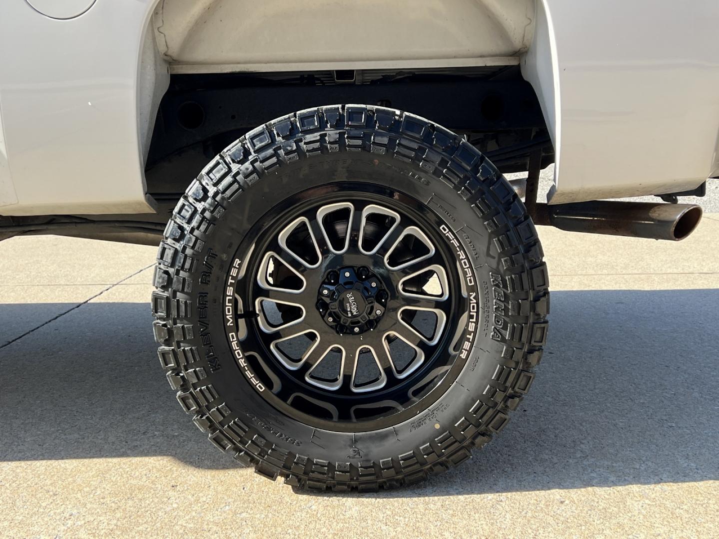 2011 WHITE /Tan Leather Chevrolet Silverado 1500 LTZ Crew Cab 4WD (3GCPKTE28BG) with an 6.2L V8 engine, Automatic transmission, located at 2990 Old Orchard Rd., Jackson, MO, 63755, 37.354214, -89.612106 - 2011 Chevrolet Silverado 1500 LTZ 152xxx miles 4x4 6.2L V8 Automatic Leather Power/Heated Seats Remote Start Cruise Power Windows/Locks/Mirrors We have financing available and we accept trades! Fill out a credit application on our website or come by today! If you have any questions, give - Photo#37