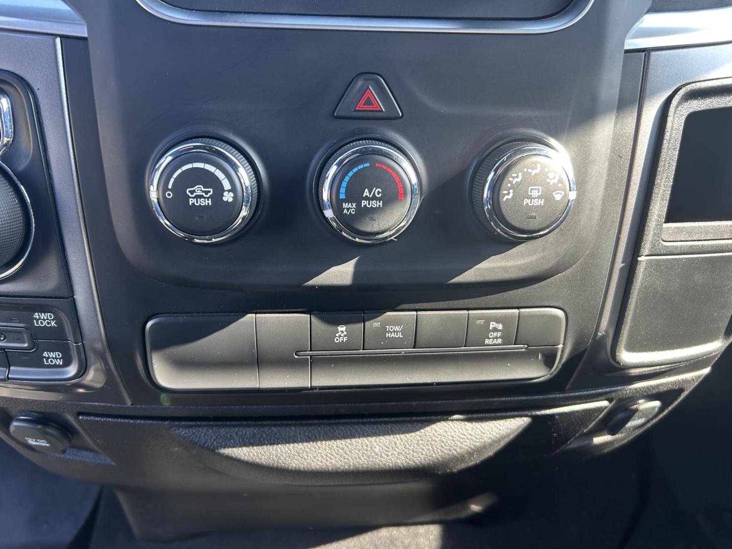 2021 GRAY /Black RAM 1500 Classic Tradesman Crew Cab SWB 4WD (1C6RR7LT8MS) with an 5.7L V8 OHV 16V engine, Automatic transmission, located at 506 S. Kingshighway, Cape Girardeau, MO, 63703, (573) 235-5000, 37.294991, -89.553635 - 2021 Ram 1500 Tradesman 77xxx miles 4x4 5.7L V8 HEMI Automatic Bluetooth Backup Camera Cruise Power Windows/Locks/Mirrors We have financing available and we accept trades! Fill out a credit application on our website or come by today! If you have any questions, give us a call at (573) 235- - Photo#26