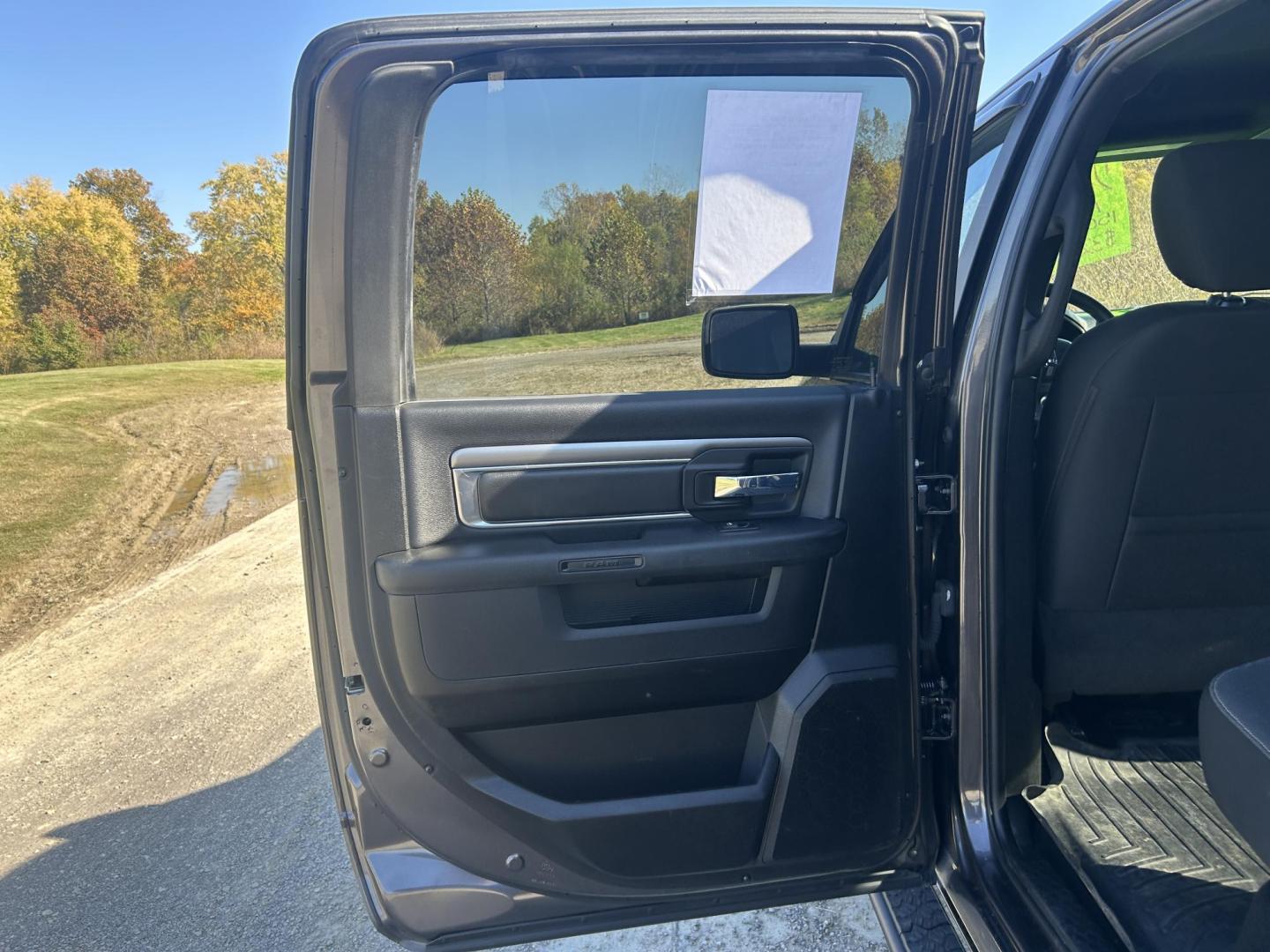2021 GRAY /Black RAM 1500 Classic Tradesman Crew Cab SWB 4WD (1C6RR7LT8MS) with an 5.7L V8 OHV 16V engine, Automatic transmission, located at 506 S. Kingshighway, Cape Girardeau, MO, 63703, (573) 235-5000, 37.294991, -89.553635 - 2021 Ram 1500 Tradesman 77xxx miles 4x4 5.7L V8 HEMI Automatic Bluetooth Backup Camera Cruise Power Windows/Locks/Mirrors We have financing available and we accept trades! Fill out a credit application on our website or come by today! If you have any questions, give us a call at (573) 235- - Photo#17