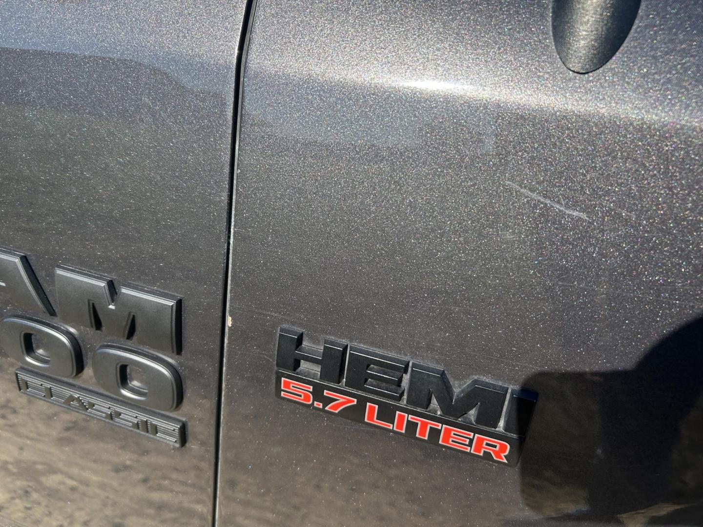 2021 GRAY /Black RAM 1500 Classic Tradesman Crew Cab SWB 4WD (1C6RR7LT8MS) with an 5.7L V8 OHV 16V engine, Automatic transmission, located at 506 S. Kingshighway, Cape Girardeau, MO, 63703, (573) 235-5000, 37.294991, -89.553635 - 2021 Ram 1500 Tradesman 77xxx miles 4x4 5.7L V8 HEMI Automatic Bluetooth Backup Camera Cruise Power Windows/Locks/Mirrors We have financing available and we accept trades! Fill out a credit application on our website or come by today! If you have any questions, give us a call at (573) 235- - Photo#43