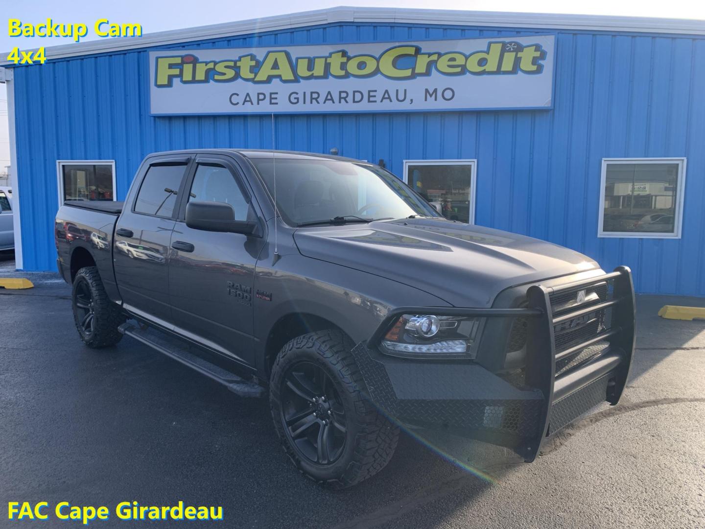 2021 GRAY /Black RAM 1500 Classic Tradesman Crew Cab SWB 4WD (1C6RR7LT8MS) with an 5.7L V8 OHV 16V engine, Automatic transmission, located at 506 S. Kingshighway, Cape Girardeau, MO, 63703, (573) 235-5000, 37.294991, -89.553635 - 2021 Ram 1500 Tradesman 77xxx miles 4x4 5.7L V8 HEMI Automatic Bluetooth Backup Camera Cruise Power Windows/Locks/Mirrors We have financing available and we accept trades! Fill out a credit application on our website or come by today! If you have any questions, give us a call at (573) 235- - Photo#0