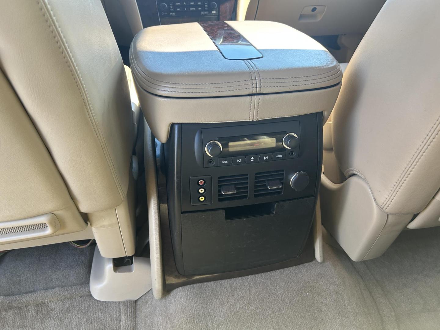 2009 WHITE /Tan Cadillac Escalade EXT Sport Utility Truck (3GYFK22299G) with an 6.2L V8 OHV 16V engine, Automatic transmission, located at 506 S. Kingshighway, Cape Girardeau, MO, 63703, (573) 235-5000, 37.294991, -89.553635 - 2009 Cadillac Escalade EXT Luxury Sport Utility Truck 159xxx miles All Wheel Drive 6.2L V8 Automatic Leather Sunroof Power/Heated/Cooled Seats Heated Steering Wheel Backup Camera Bluetooth Cruise Power Windows/Locks/Mirrors We have financing available and we accept trades! Fill out a cr - Photo#22