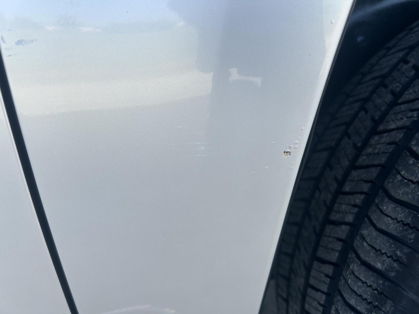 2009 WHITE /Tan Cadillac Escalade EXT Sport Utility Truck (3GYFK22299G) with an 6.2L V8 OHV 16V engine, Automatic transmission, located at 506 S. Kingshighway, Cape Girardeau, MO, 63703, (573) 235-5000, 37.294991, -89.553635 - 2009 Cadillac Escalade EXT Luxury Sport Utility Truck 159xxx miles All Wheel Drive 6.2L V8 Automatic Leather Sunroof Power/Heated/Cooled Seats Heated Steering Wheel Backup Camera Bluetooth Cruise Power Windows/Locks/Mirrors We have financing available and we accept trades! Fill out a cr - Photo#43