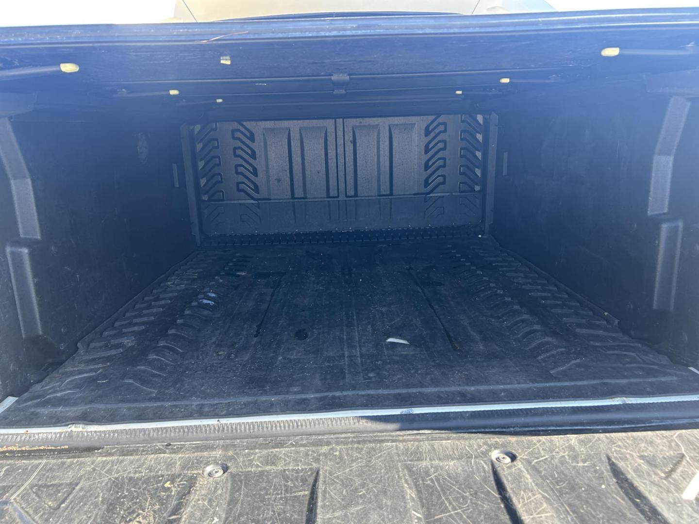 2009 WHITE /Tan Cadillac Escalade EXT Sport Utility Truck (3GYFK22299G) with an 6.2L V8 OHV 16V engine, Automatic transmission, located at 506 S. Kingshighway, Cape Girardeau, MO, 63703, (573) 235-5000, 37.294991, -89.553635 - 2009 Cadillac Escalade EXT Luxury Sport Utility Truck 159xxx miles All Wheel Drive 6.2L V8 Automatic Leather Sunroof Power/Heated/Cooled Seats Heated Steering Wheel Backup Camera Bluetooth Cruise Power Windows/Locks/Mirrors We have financing available and we accept trades! Fill out a cr - Photo#27