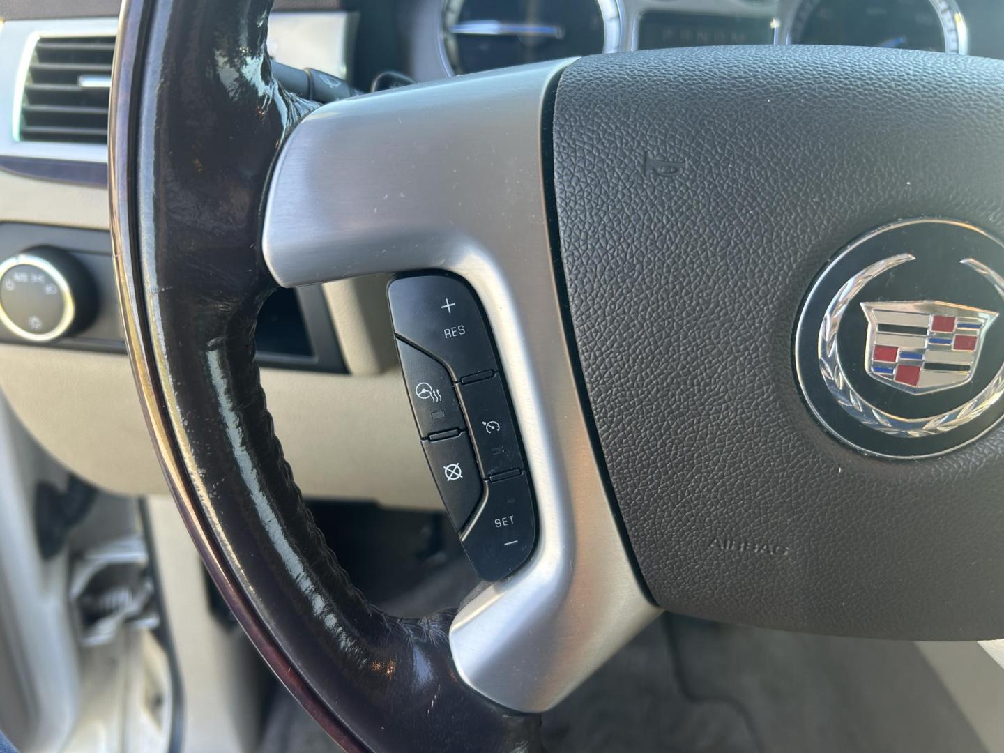 2009 WHITE /Tan Cadillac Escalade EXT Sport Utility Truck (3GYFK22299G) with an 6.2L V8 OHV 16V engine, Automatic transmission, located at 506 S. Kingshighway, Cape Girardeau, MO, 63703, (573) 235-5000, 37.294991, -89.553635 - 2009 Cadillac Escalade EXT Luxury Sport Utility Truck 159xxx miles All Wheel Drive 6.2L V8 Automatic Leather Sunroof Power/Heated/Cooled Seats Heated Steering Wheel Backup Camera Bluetooth Cruise Power Windows/Locks/Mirrors We have financing available and we accept trades! Fill out a cr - Photo#30