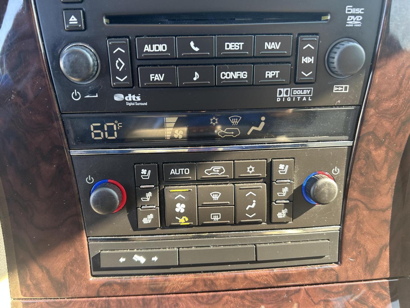 2009 WHITE /Tan Cadillac Escalade EXT Sport Utility Truck (3GYFK22299G) with an 6.2L V8 OHV 16V engine, Automatic transmission, located at 506 S. Kingshighway, Cape Girardeau, MO, 63703, (573) 235-5000, 37.294991, -89.553635 - 2009 Cadillac Escalade EXT Luxury Sport Utility Truck 159xxx miles All Wheel Drive 6.2L V8 Automatic Leather Sunroof Power/Heated/Cooled Seats Heated Steering Wheel Backup Camera Bluetooth Cruise Power Windows/Locks/Mirrors We have financing available and we accept trades! Fill out a cr - Photo#33