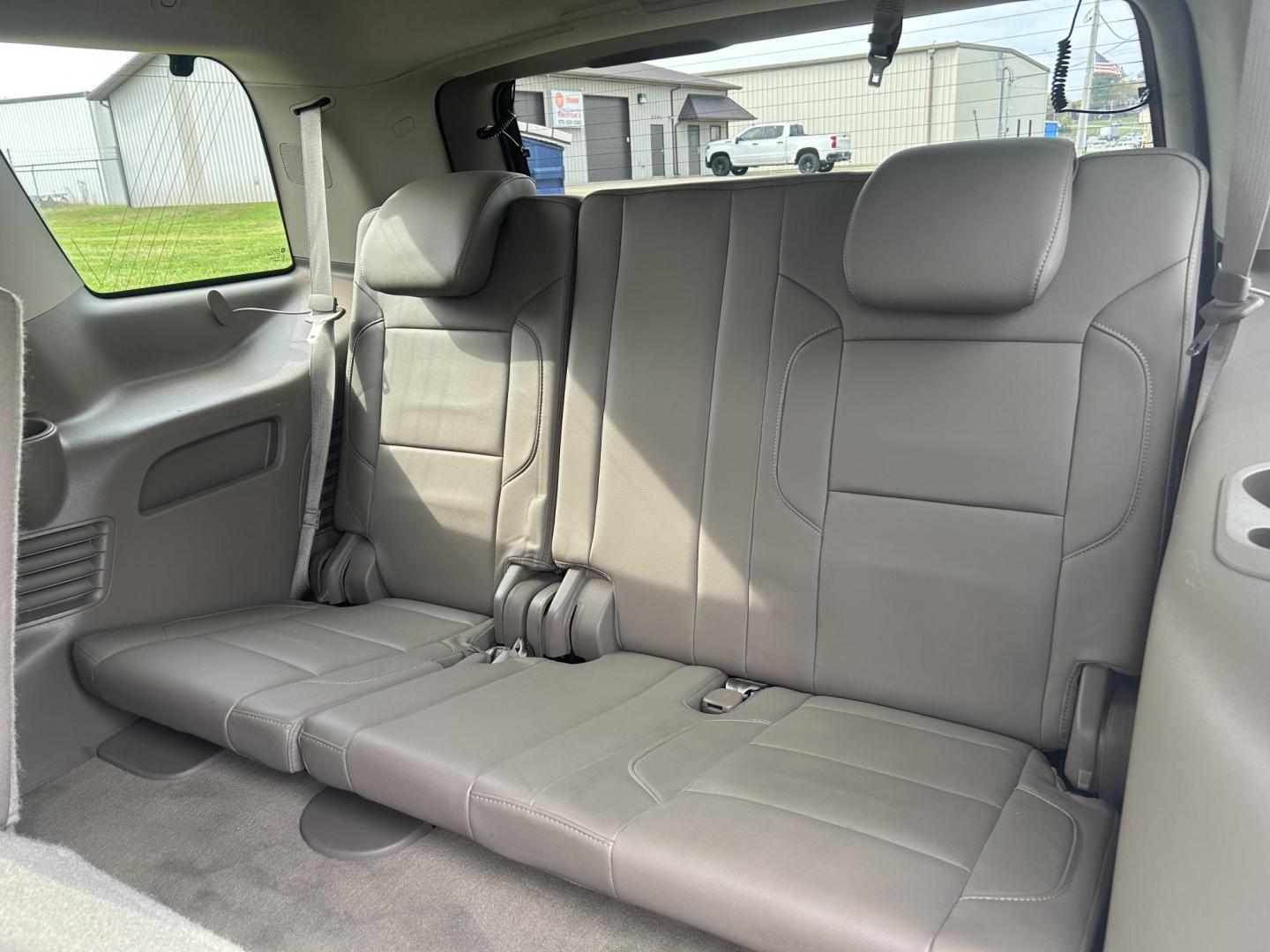 2015 WHITE /Black Chevrolet Tahoe LT 4WD (1GNSKBKC7FR) with an 5.3L V8 OHV 16V engine, Automatic transmission, located at 506 S. Kingshighway, Cape Girardeau, MO, 63703, (573) 235-5000, 37.294991, -89.553635 - 2015 Chevrolet Tahoe 1500 LT 145xxx miles 4 Wheel Drive 5.3L V8 Automatic Leather 3rd Row Rear Entertainment Backup Camera Power/Heated Seats Sunroof Remote Start Cruise Power Windows/Locks/Mirrors We have financing available and we accept trades! Fill out a credit application on our w - Photo#23