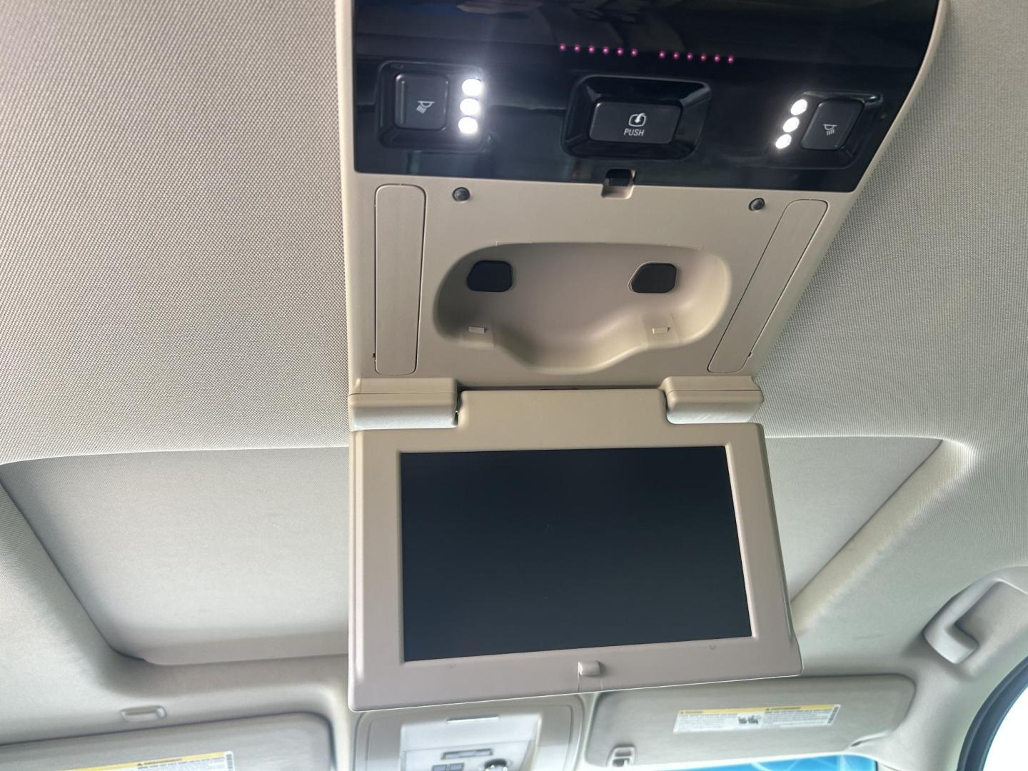 2015 WHITE /Black Chevrolet Tahoe LT 4WD (1GNSKBKC7FR) with an 5.3L V8 OHV 16V engine, Automatic transmission, located at 506 S. Kingshighway, Cape Girardeau, MO, 63703, (573) 235-5000, 37.294991, -89.553635 - 2015 Chevrolet Tahoe 1500 LT 145xxx miles 4 Wheel Drive 5.3L V8 Automatic Leather 3rd Row Rear Entertainment Backup Camera Power/Heated Seats Sunroof Remote Start Cruise Power Windows/Locks/Mirrors We have financing available and we accept trades! Fill out a credit application on our w - Photo#5