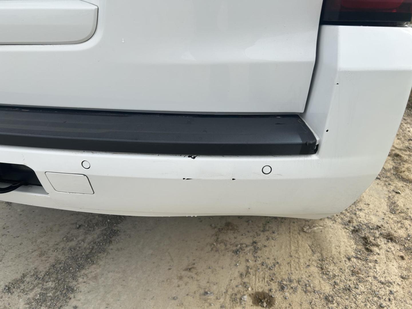 2015 WHITE /Black Chevrolet Tahoe LT 4WD (1GNSKBKC7FR) with an 5.3L V8 OHV 16V engine, Automatic transmission, located at 506 S. Kingshighway, Cape Girardeau, MO, 63703, (573) 235-5000, 37.294991, -89.553635 - 2015 Chevrolet Tahoe 1500 LT 145xxx miles 4 Wheel Drive 5.3L V8 Automatic Leather 3rd Row Rear Entertainment Backup Camera Power/Heated Seats Sunroof Remote Start Cruise Power Windows/Locks/Mirrors We have financing available and we accept trades! Fill out a credit application on our w - Photo#45