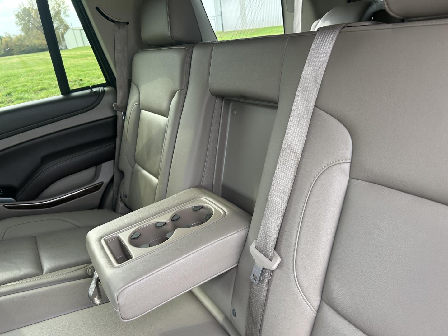 2015 WHITE /Black Chevrolet Tahoe LT 4WD (1GNSKBKC7FR) with an 5.3L V8 OHV 16V engine, Automatic transmission, located at 506 S. Kingshighway, Cape Girardeau, MO, 63703, (573) 235-5000, 37.294991, -89.553635 - 2015 Chevrolet Tahoe 1500 LT 145xxx miles 4 Wheel Drive 5.3L V8 Automatic Leather 3rd Row Rear Entertainment Backup Camera Power/Heated Seats Sunroof Remote Start Cruise Power Windows/Locks/Mirrors We have financing available and we accept trades! Fill out a credit application on our w - Photo#22